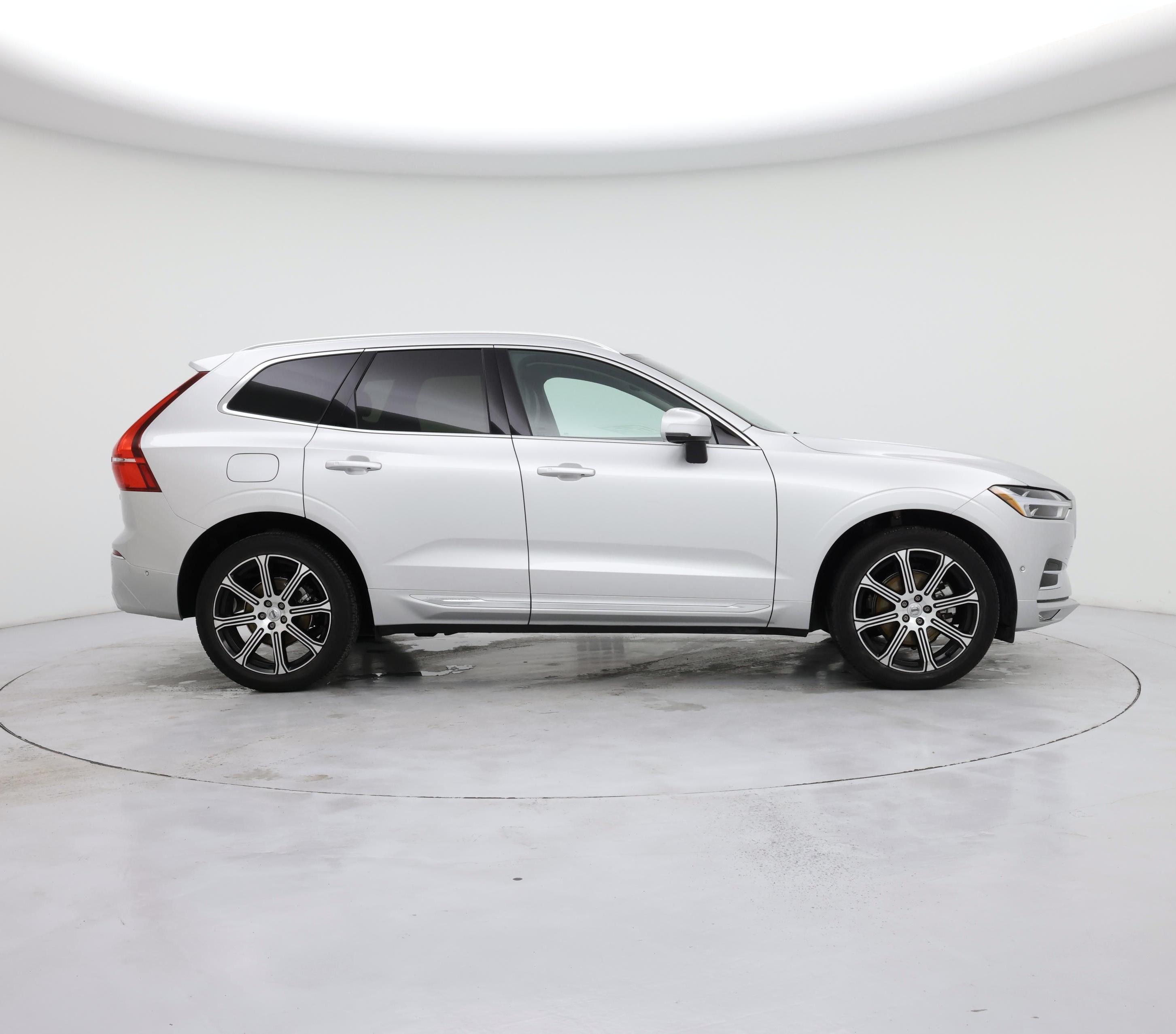 Thumbnail: 2019 Volvo XC60 - 7