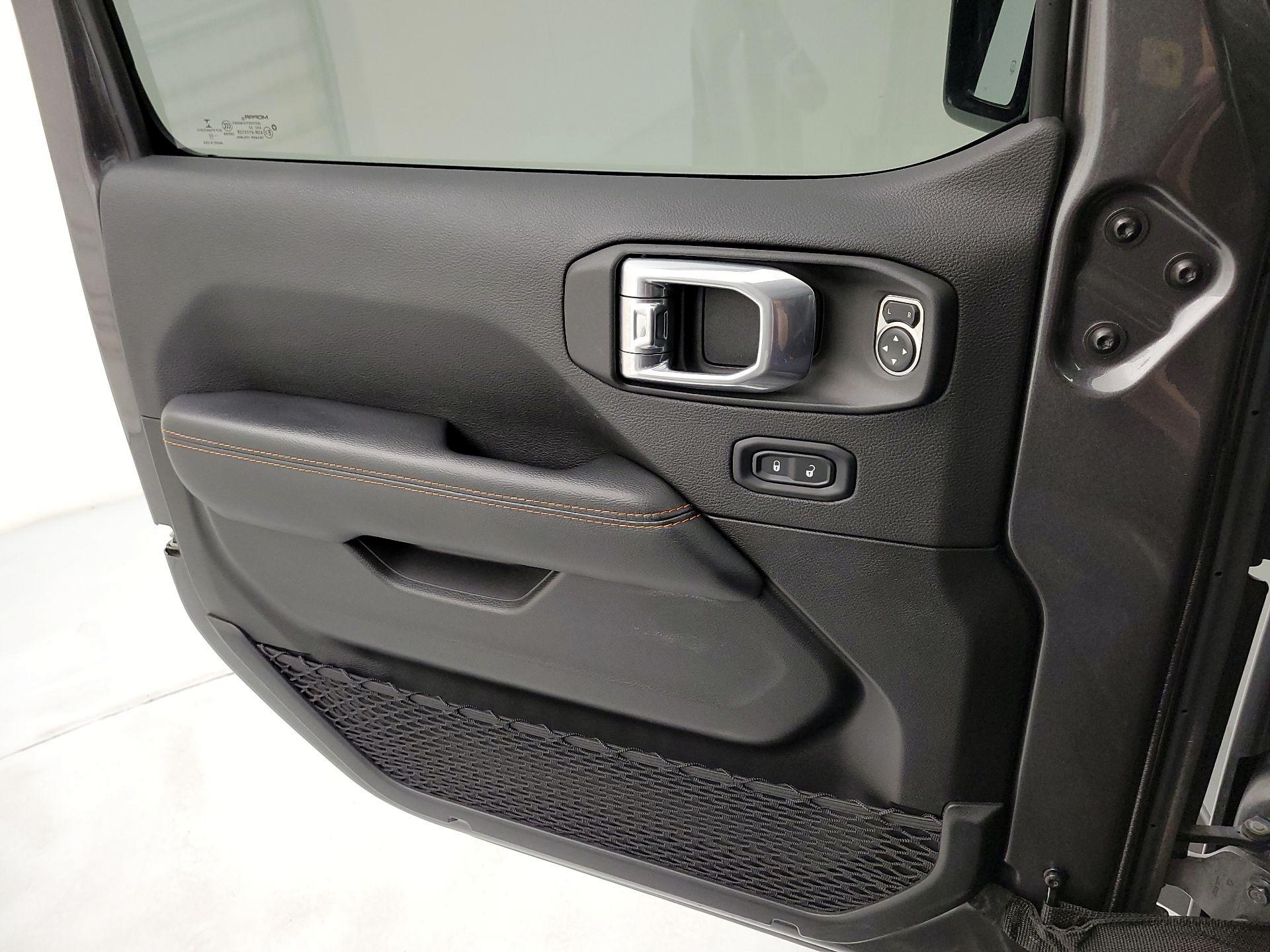 Thumbnail: 2022 Jeep Gladiator - 12