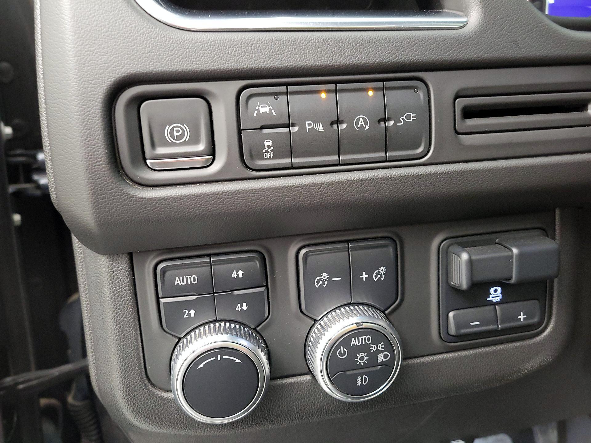 Thumbnail: 2021 GMC Yukon XL - 13