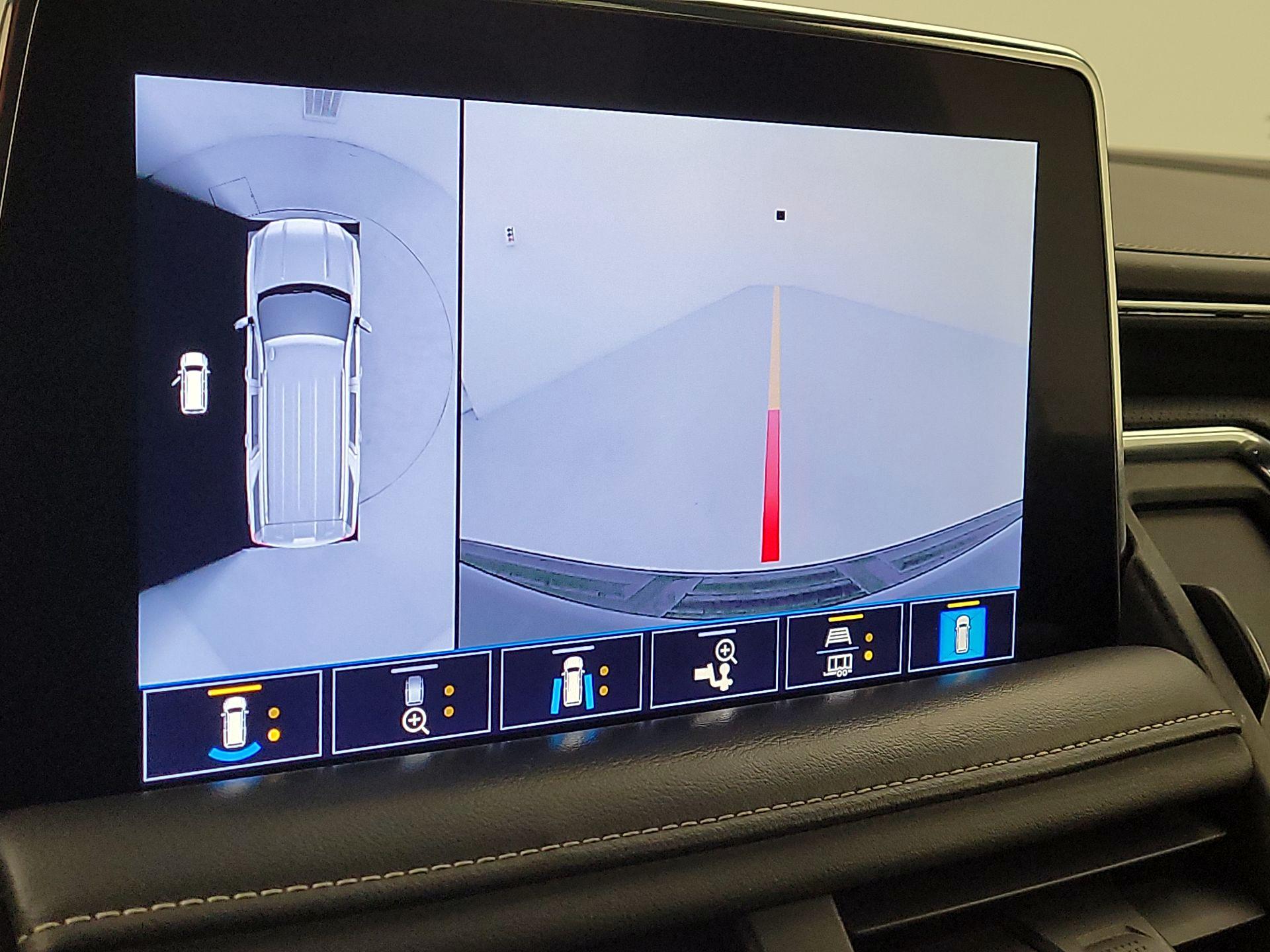 Thumbnail: 2021 GMC Yukon XL - 14