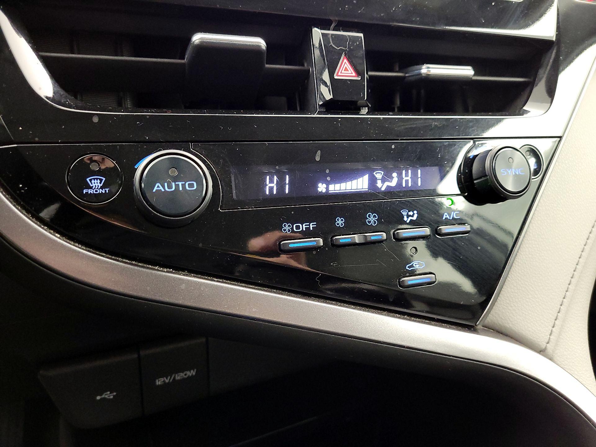 Thumbnail: 2023 Toyota Camry - 16