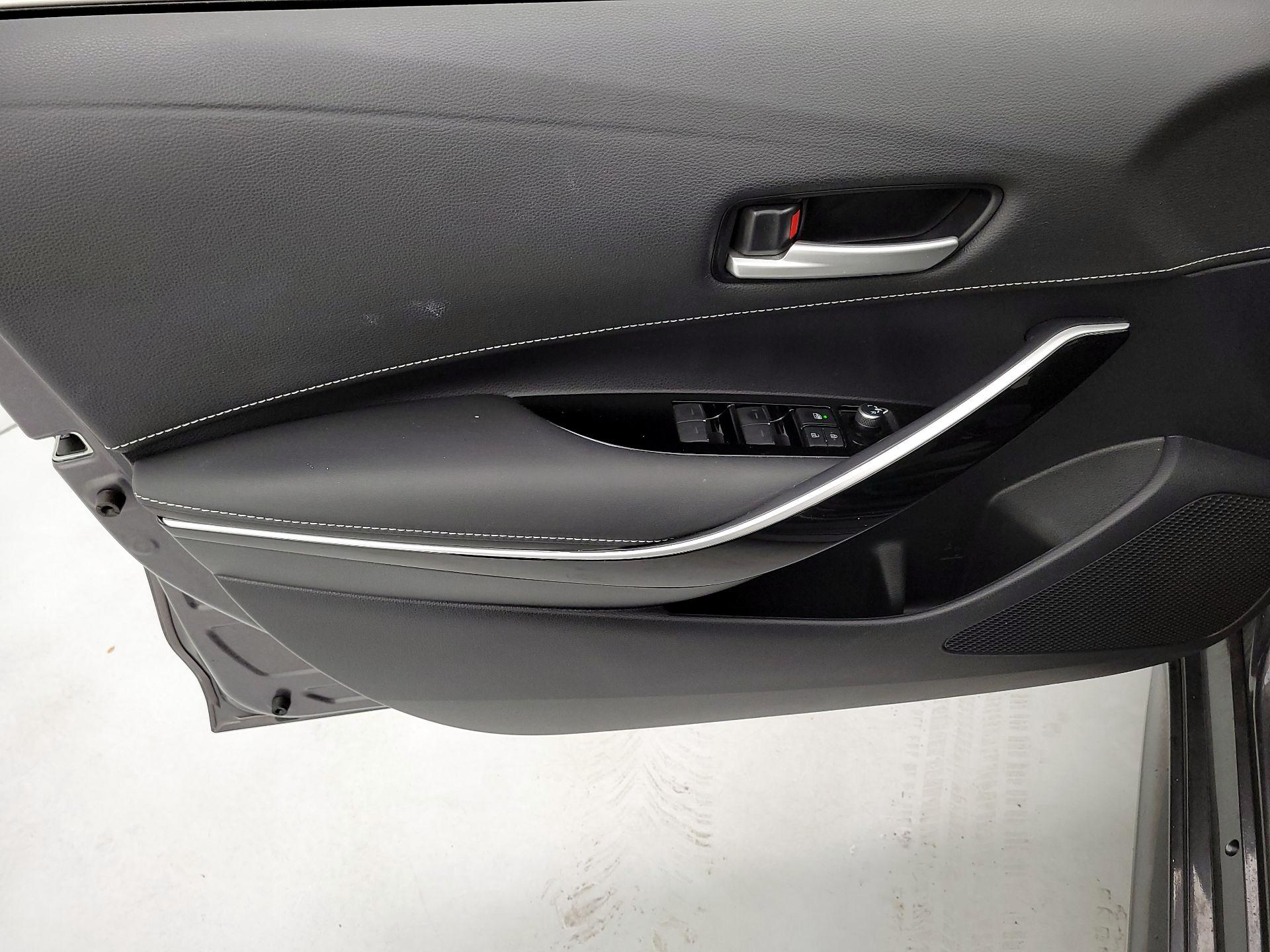 Thumbnail: 2021 Toyota Corolla - 12