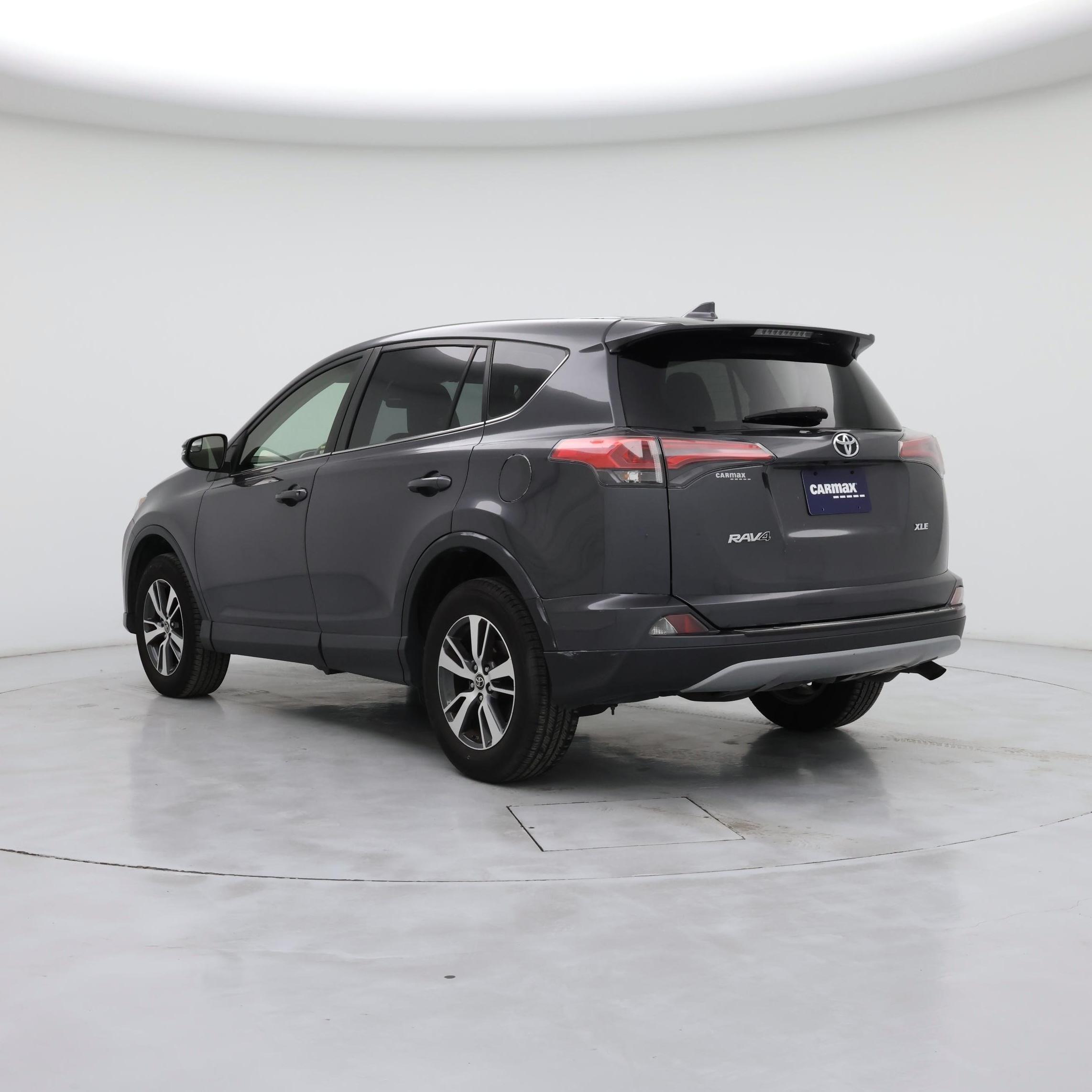 Thumbnail: 2018 Toyota RAV4 - 2