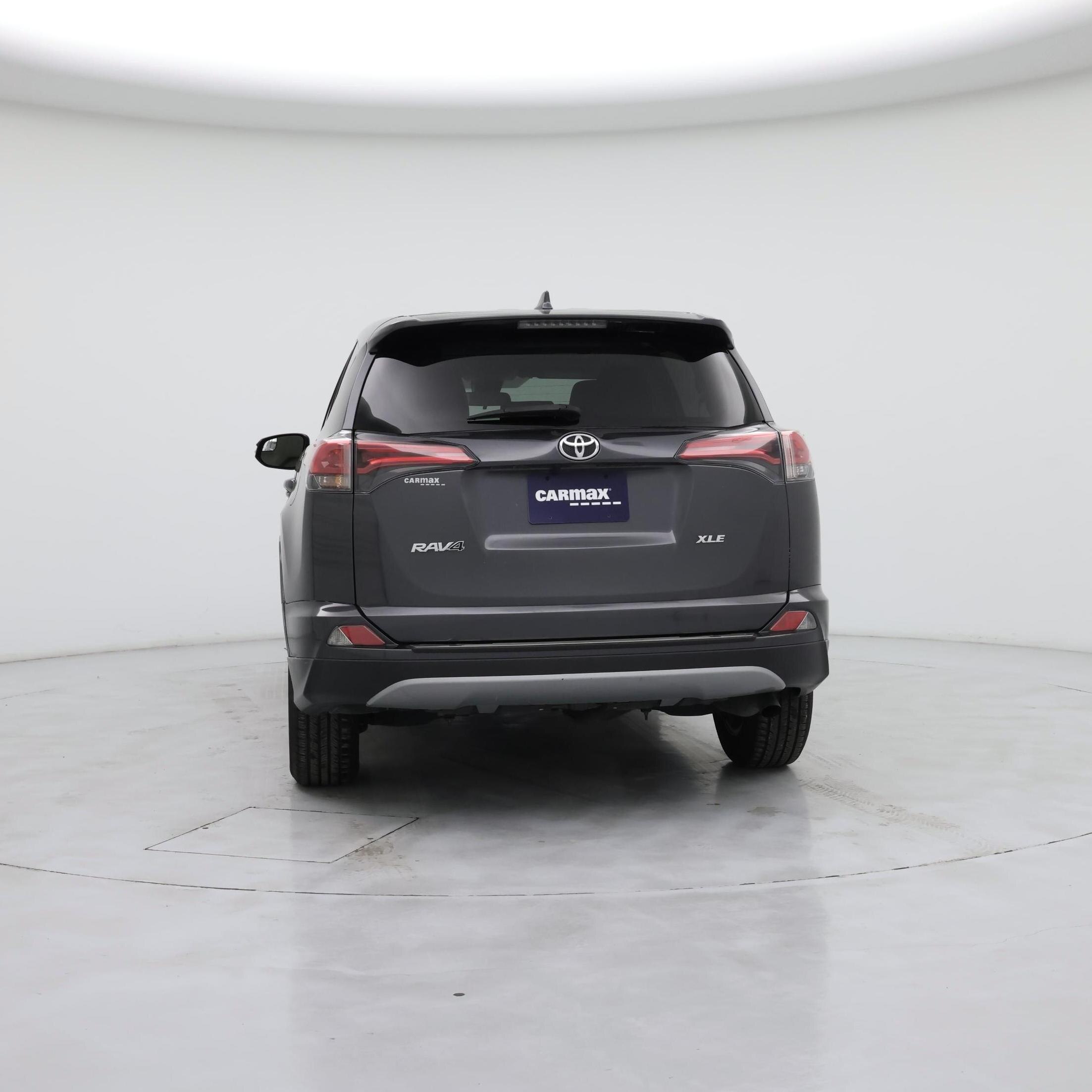 Thumbnail: 2018 Toyota RAV4 - 6