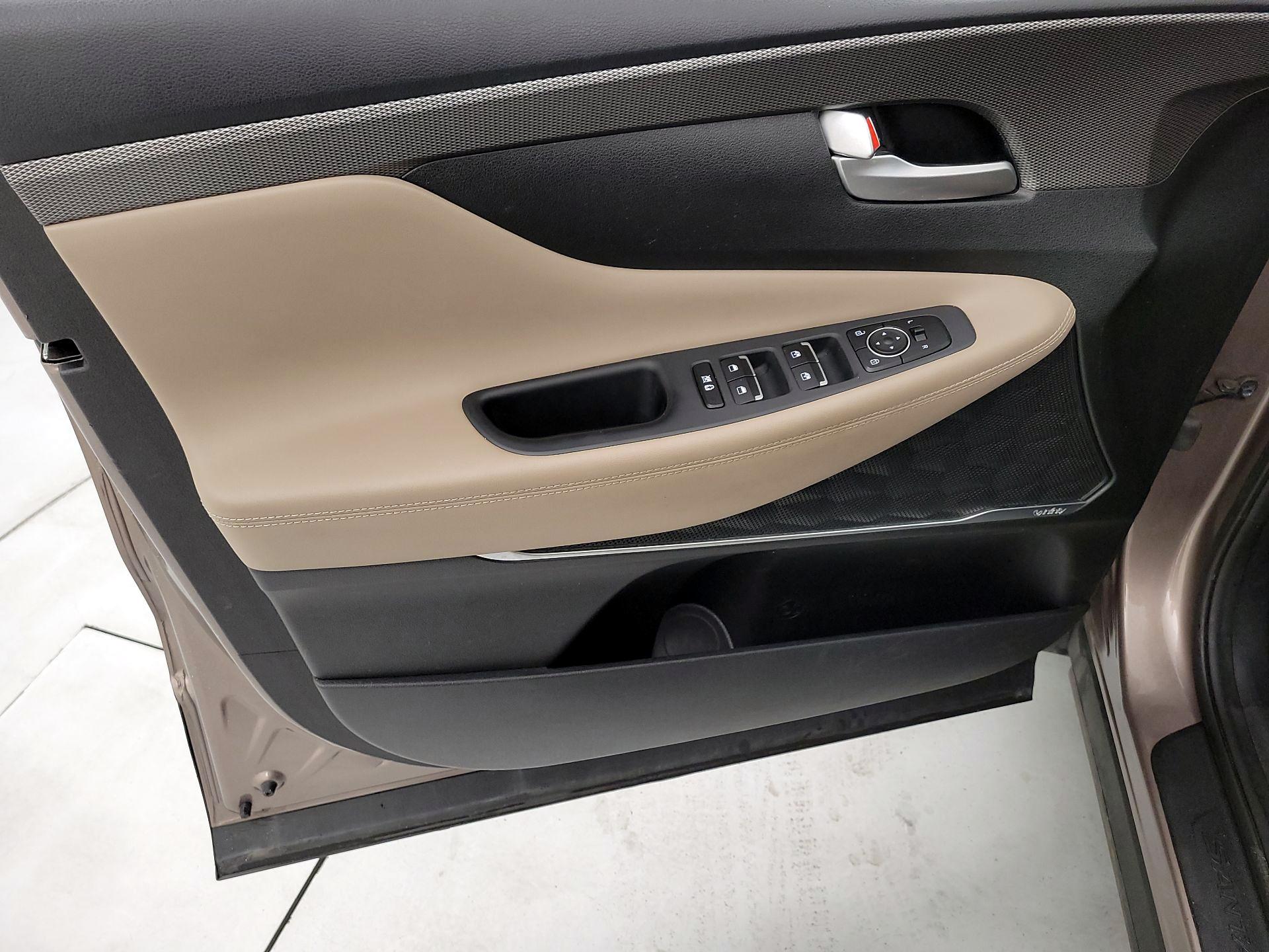 Thumbnail: 2020 Hyundai Santa Fe - 12