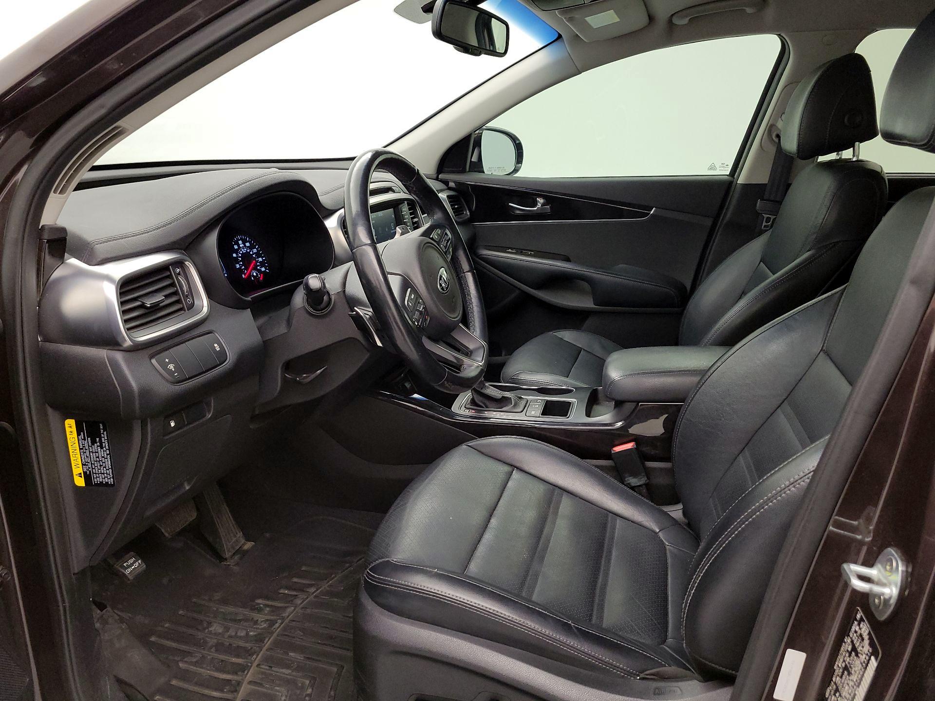 Thumbnail: 2017 Kia Sorento - 11