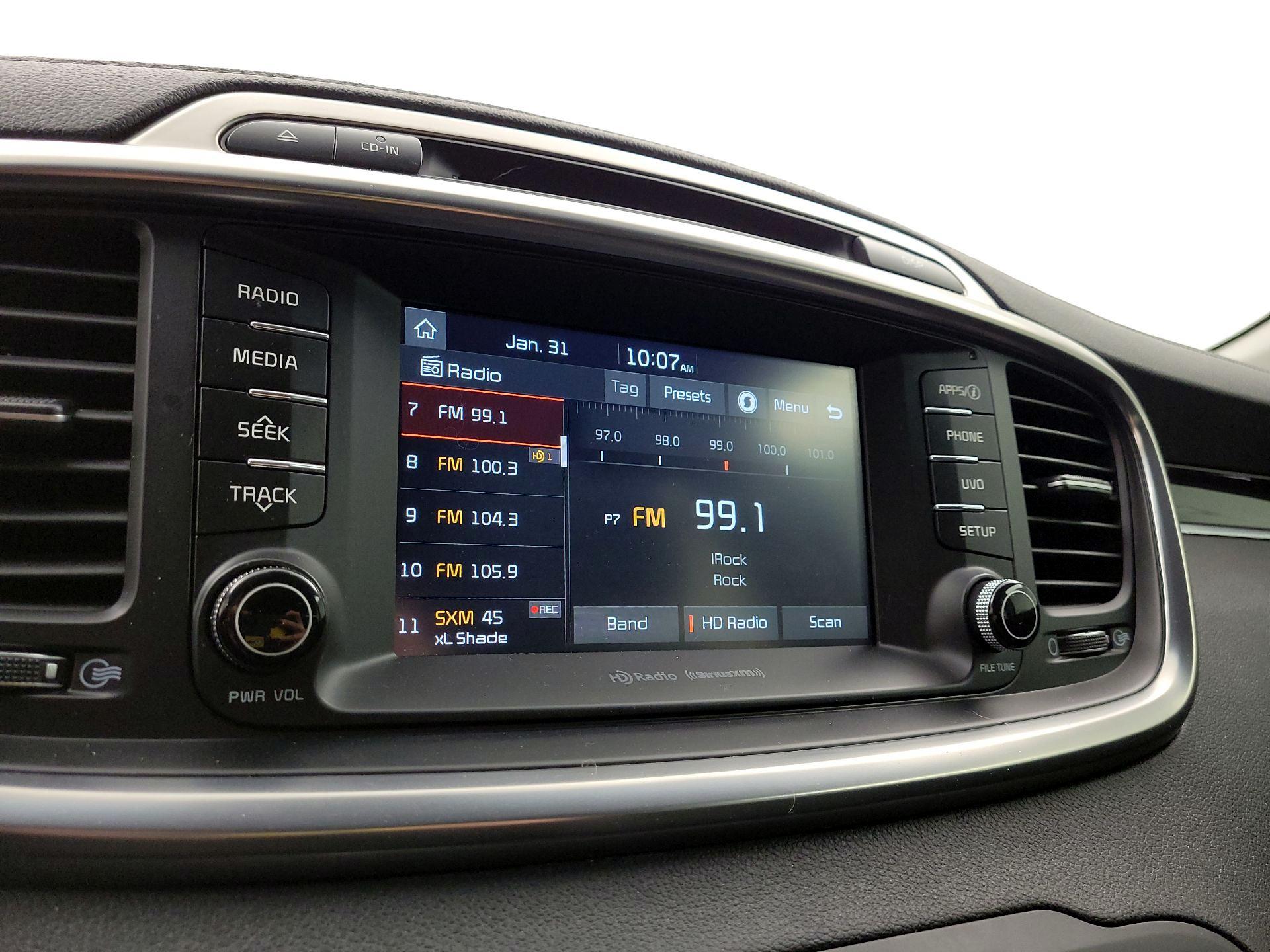 Thumbnail: 2017 Kia Sorento - 15