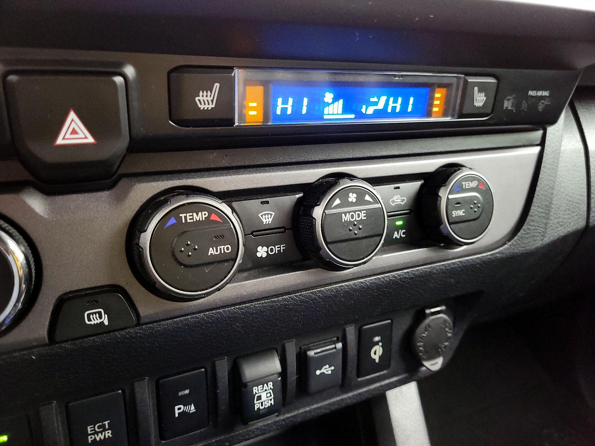 Thumbnail: 2021 Toyota Tacoma - 17