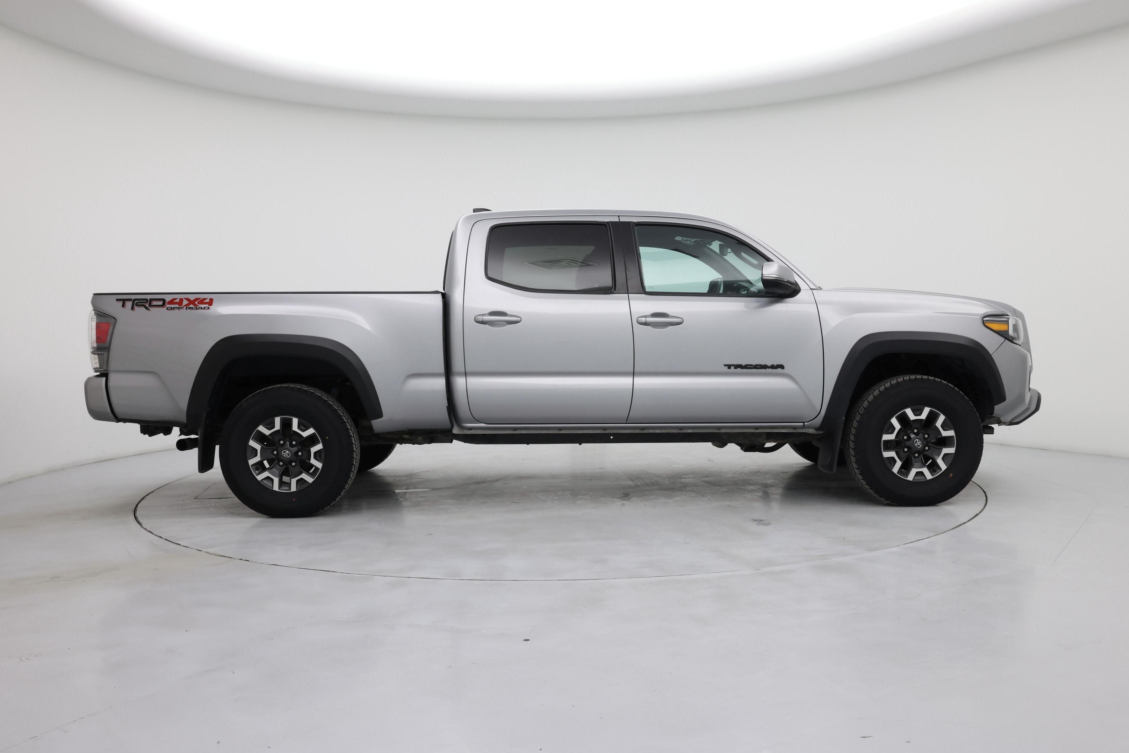 Thumbnail: 2021 Toyota Tacoma - 7