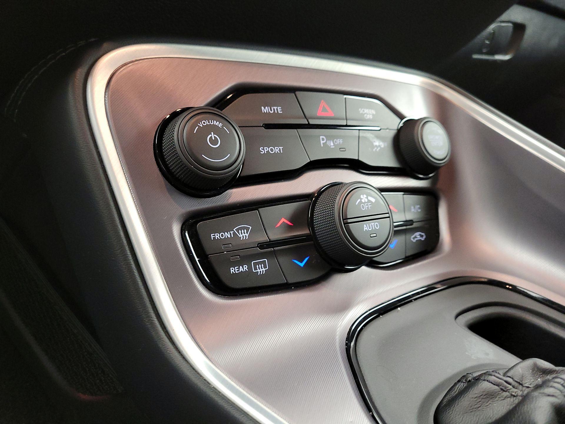 Thumbnail: 2021 Dodge Challenger - 16