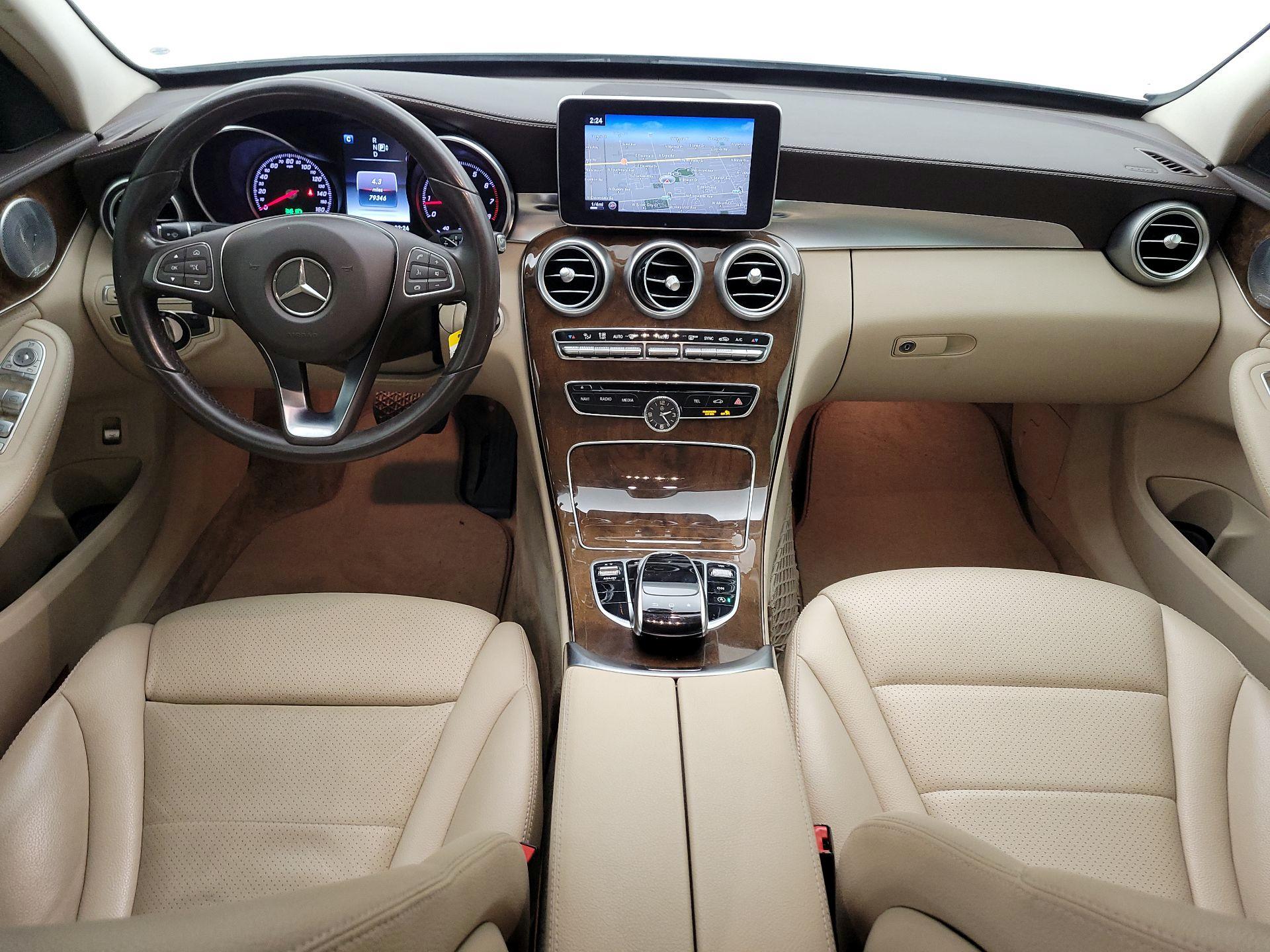 Thumbnail: 2015 Mercedes-Benz C-Class - 9