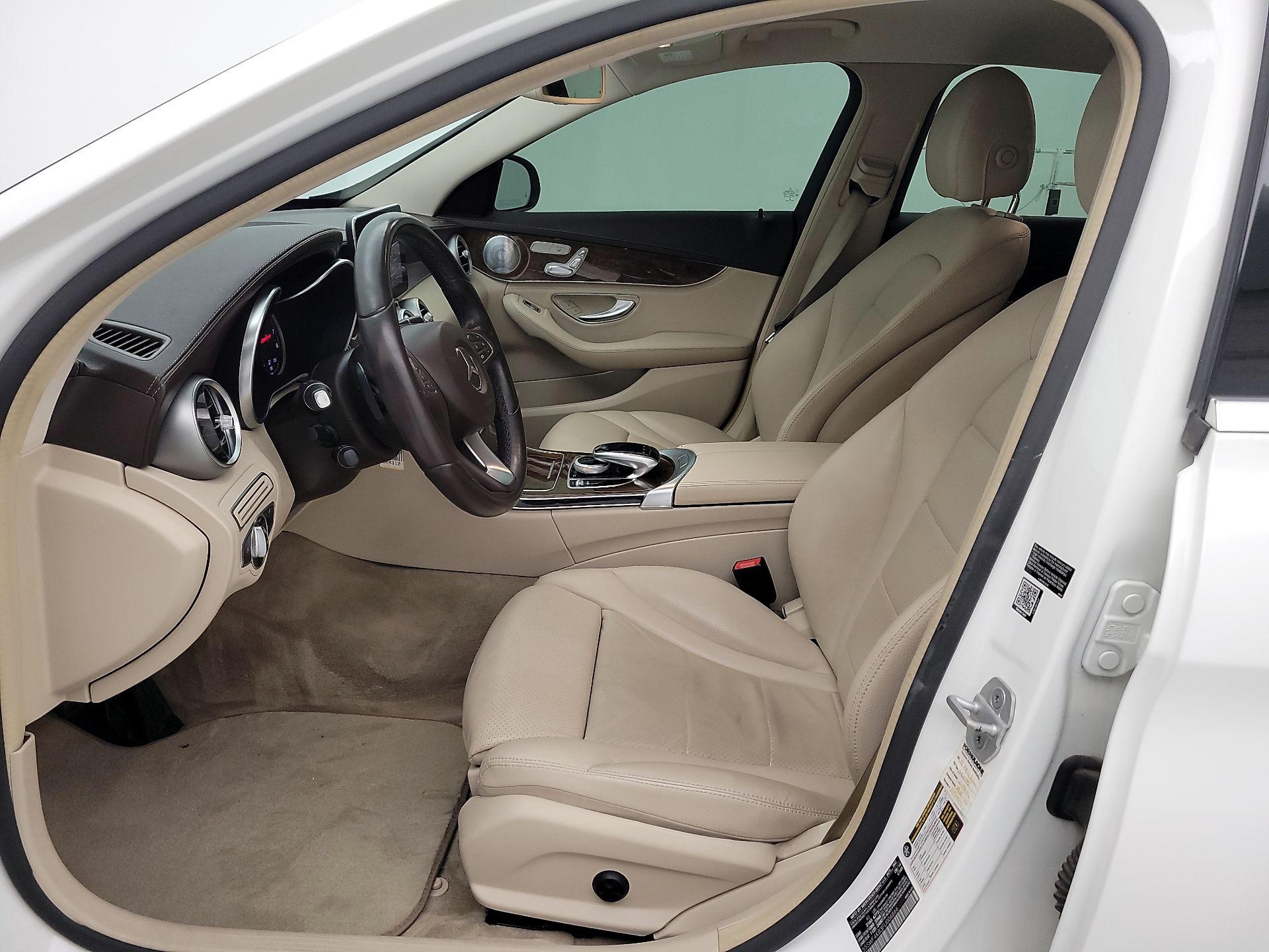 Thumbnail: 2015 Mercedes-Benz C-Class - 11