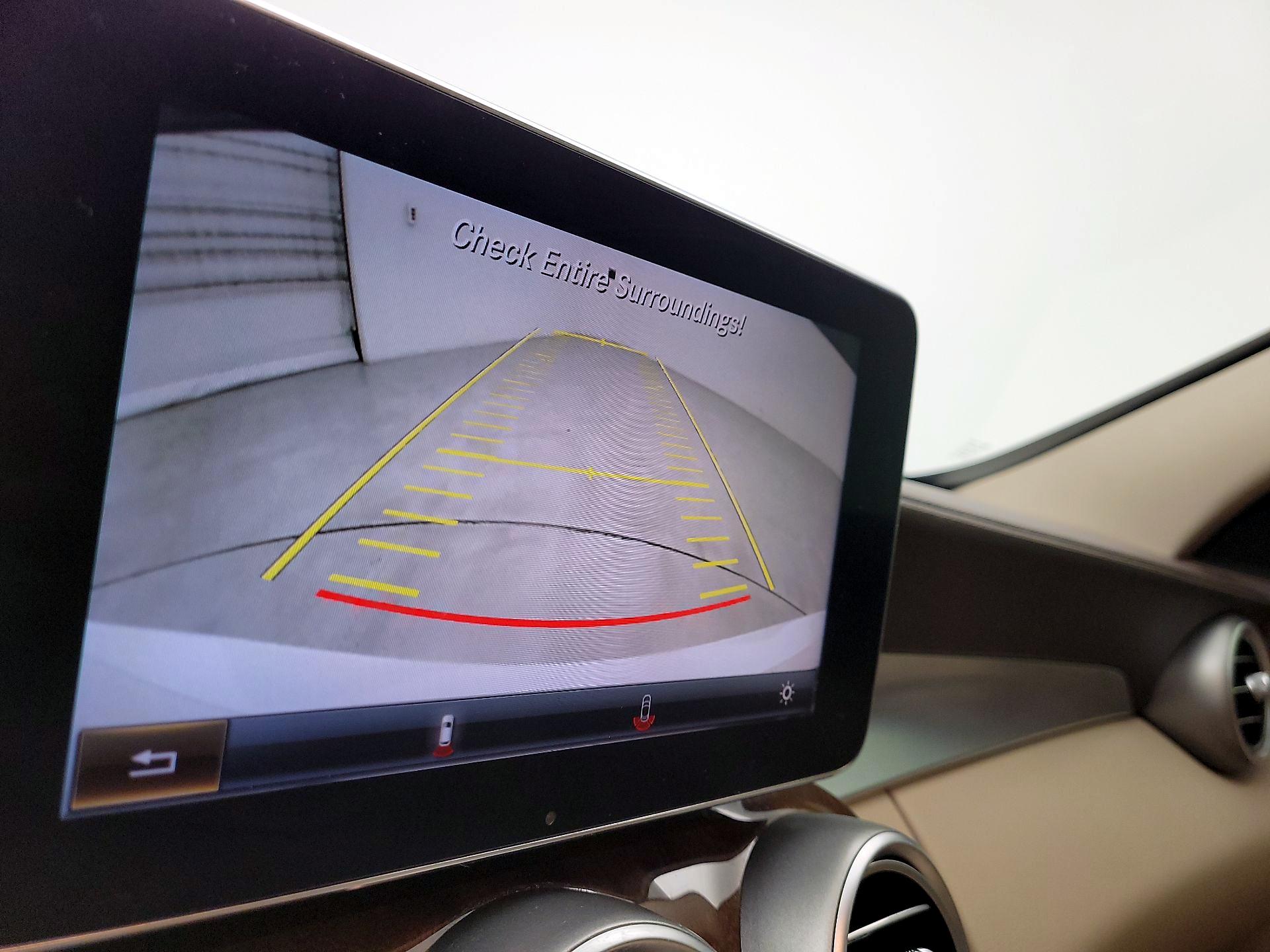 Thumbnail: 2015 Mercedes-Benz C-Class - 15