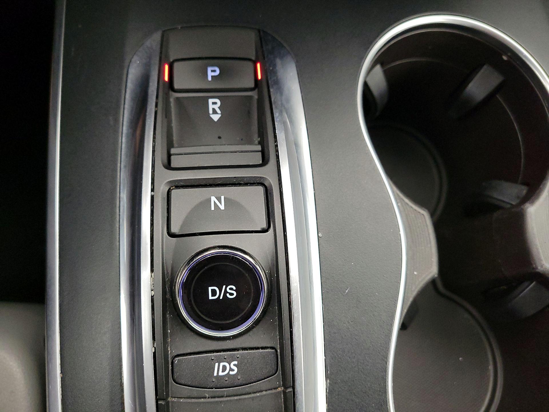 Thumbnail: 2016 Acura MDX - 18