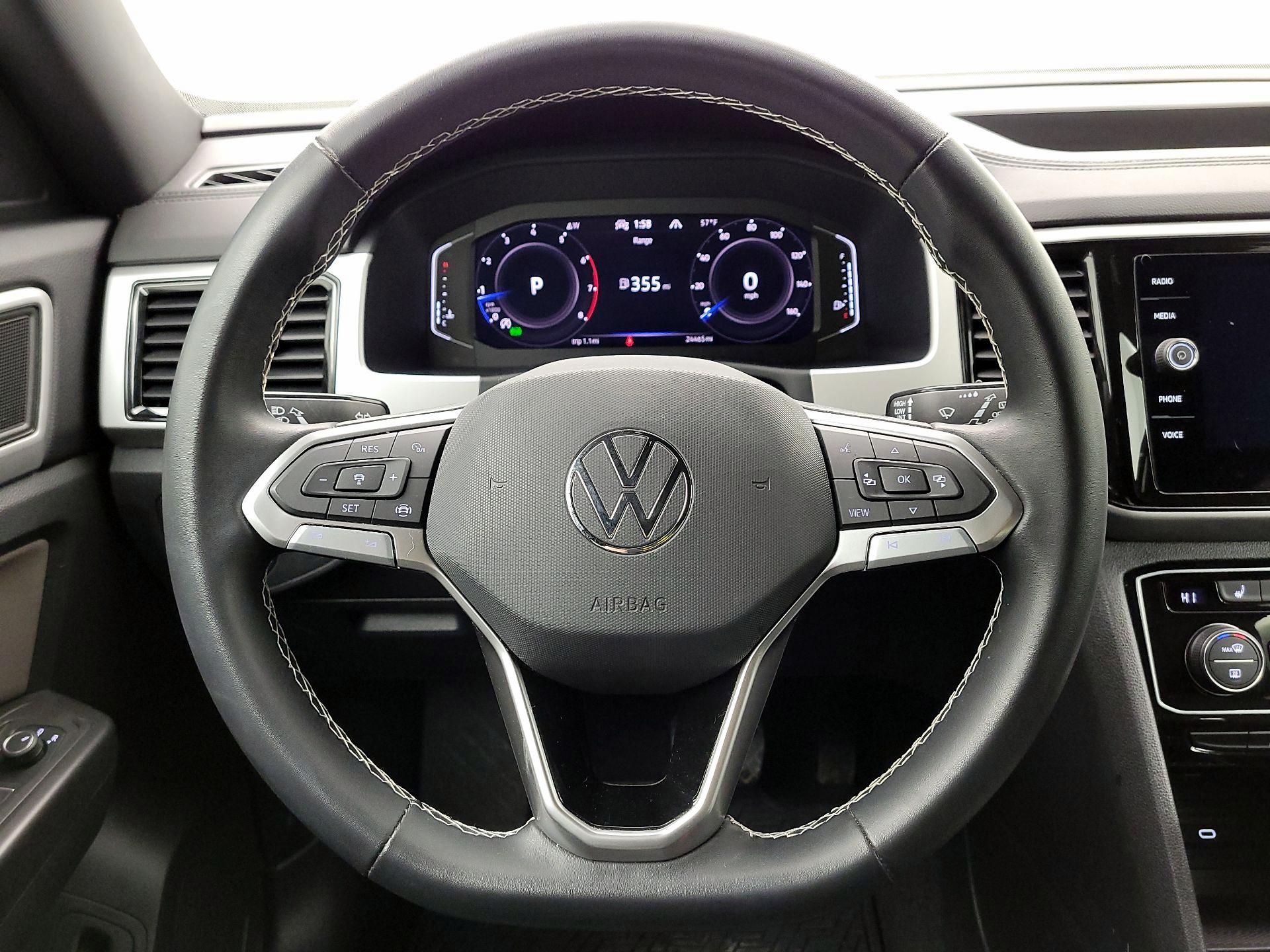 Thumbnail: 2023 Volkswagen Atlas - 10