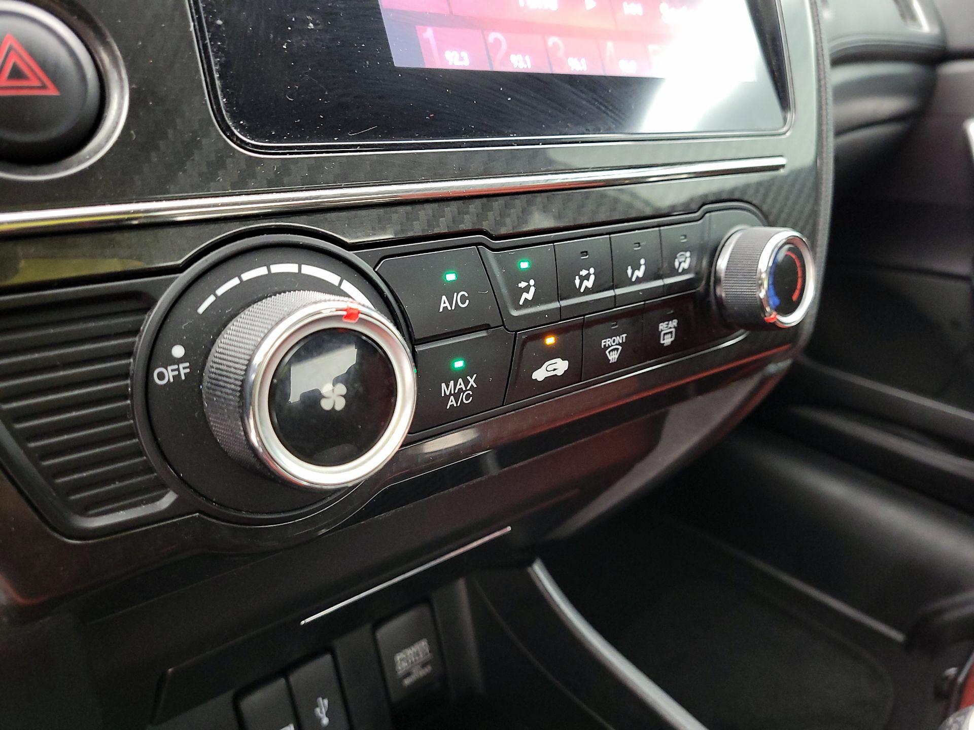 Thumbnail: 2015 Honda Civic - 16