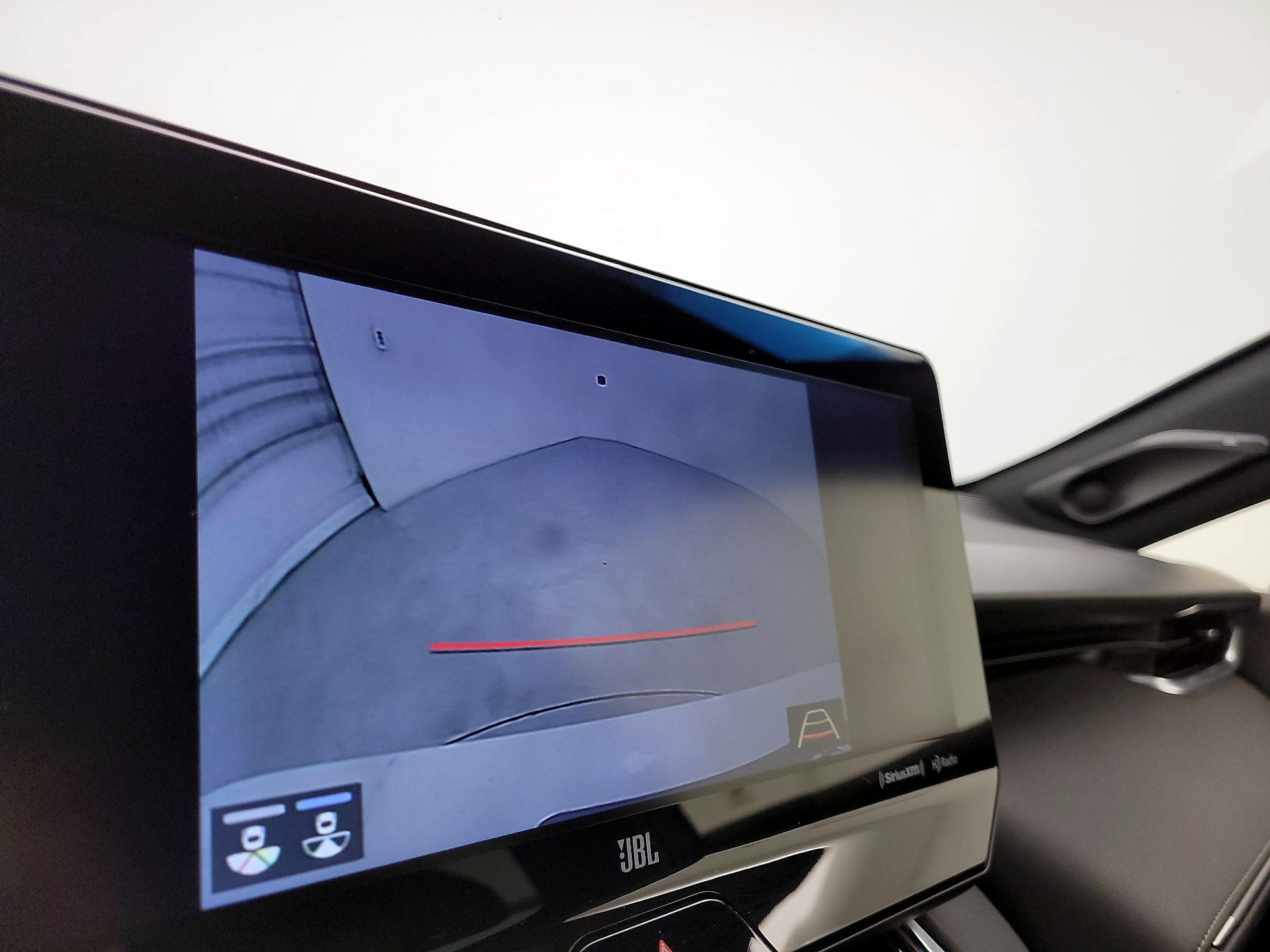 Thumbnail: 2021 Toyota Venza - 15