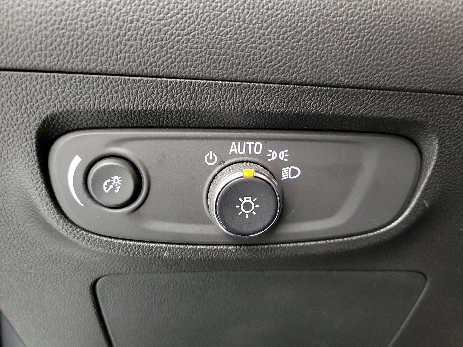 Thumbnail: 2025 Buick Encore GX - 13