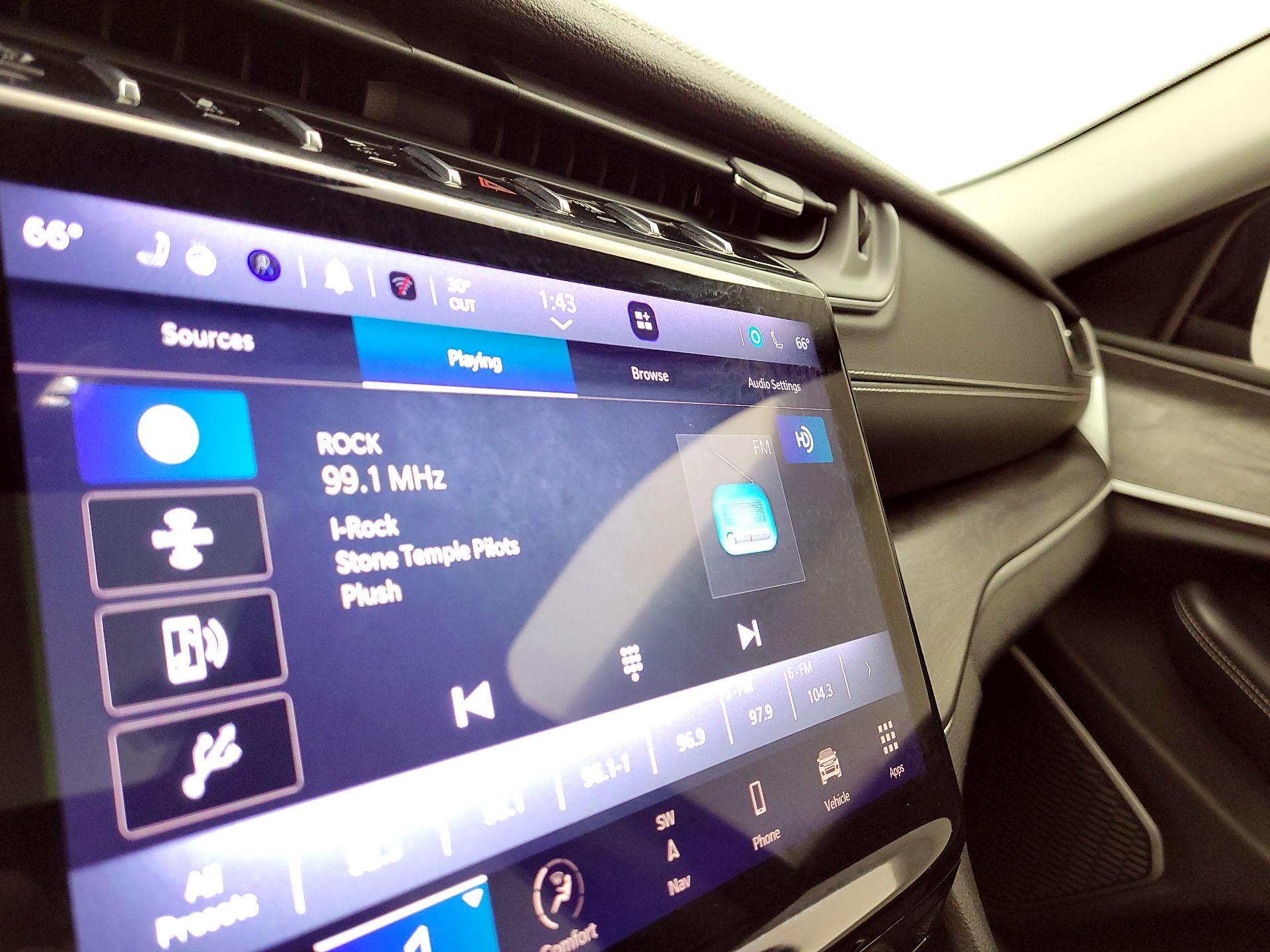 Thumbnail: 2022 Jeep Grand Cherokee - 16