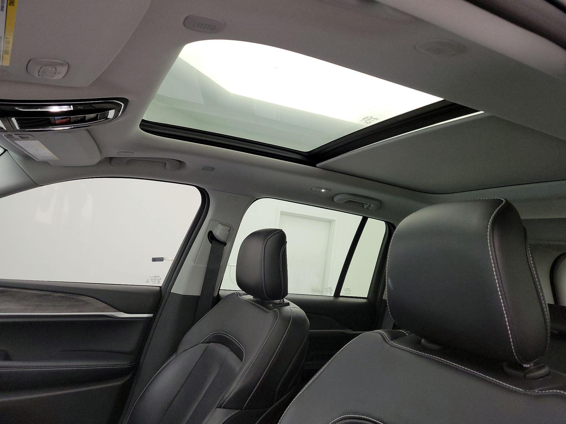 Thumbnail: 2022 Jeep Grand Cherokee - 20