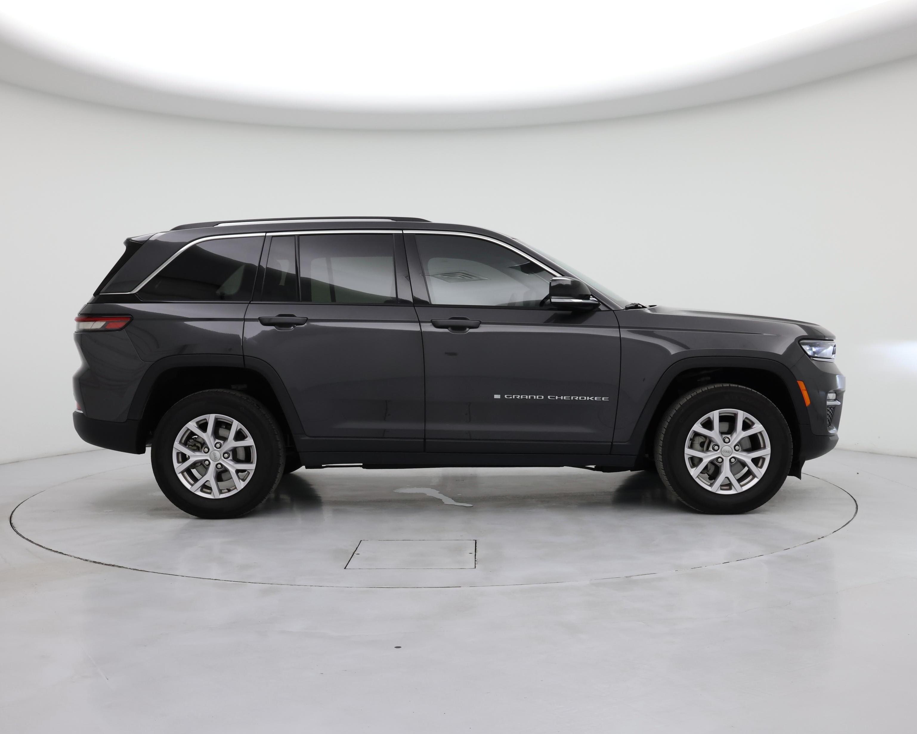 Thumbnail: 2022 Jeep Grand Cherokee - 7