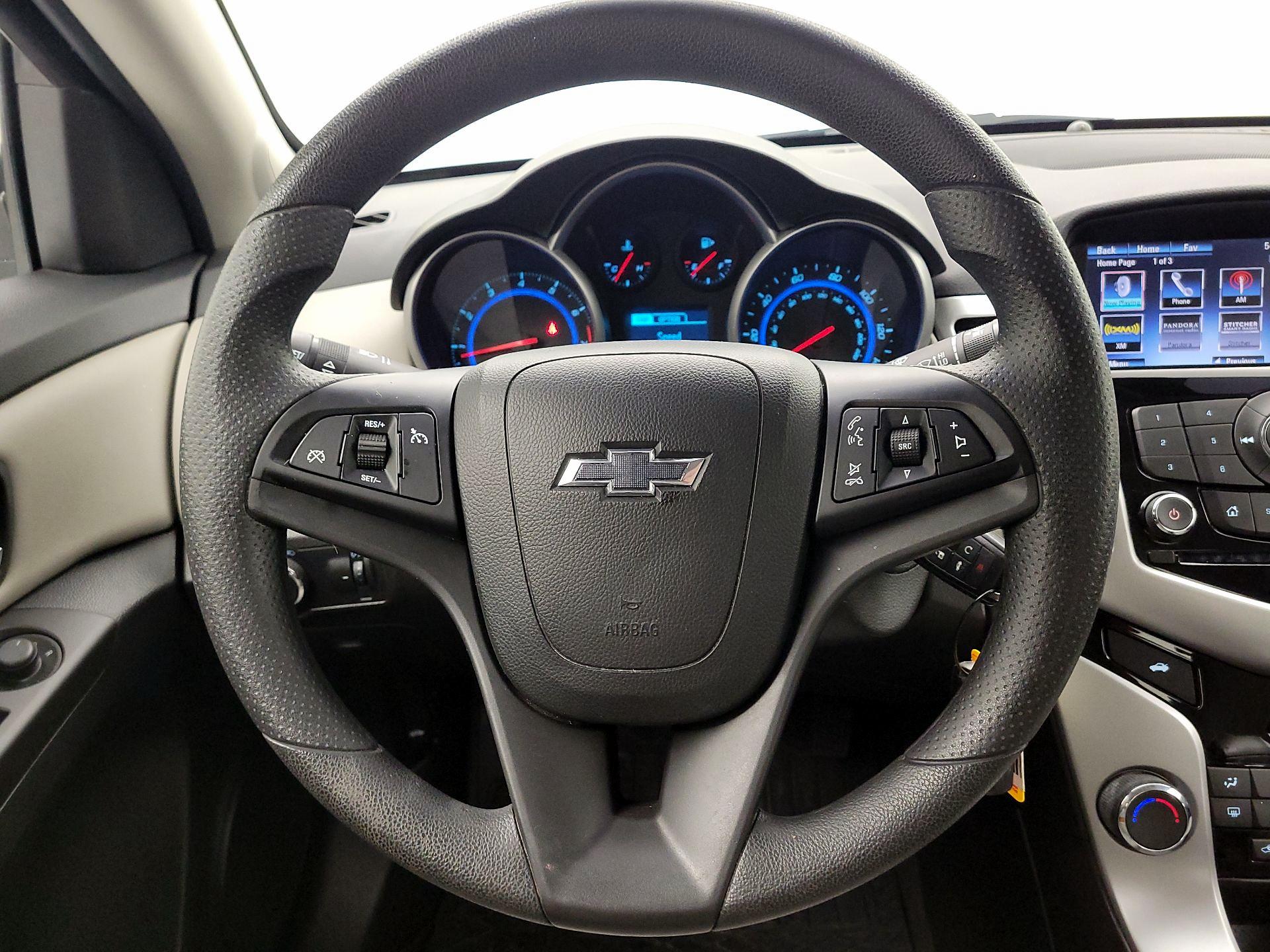 Thumbnail: 2015 Chevrolet Cruze - 10