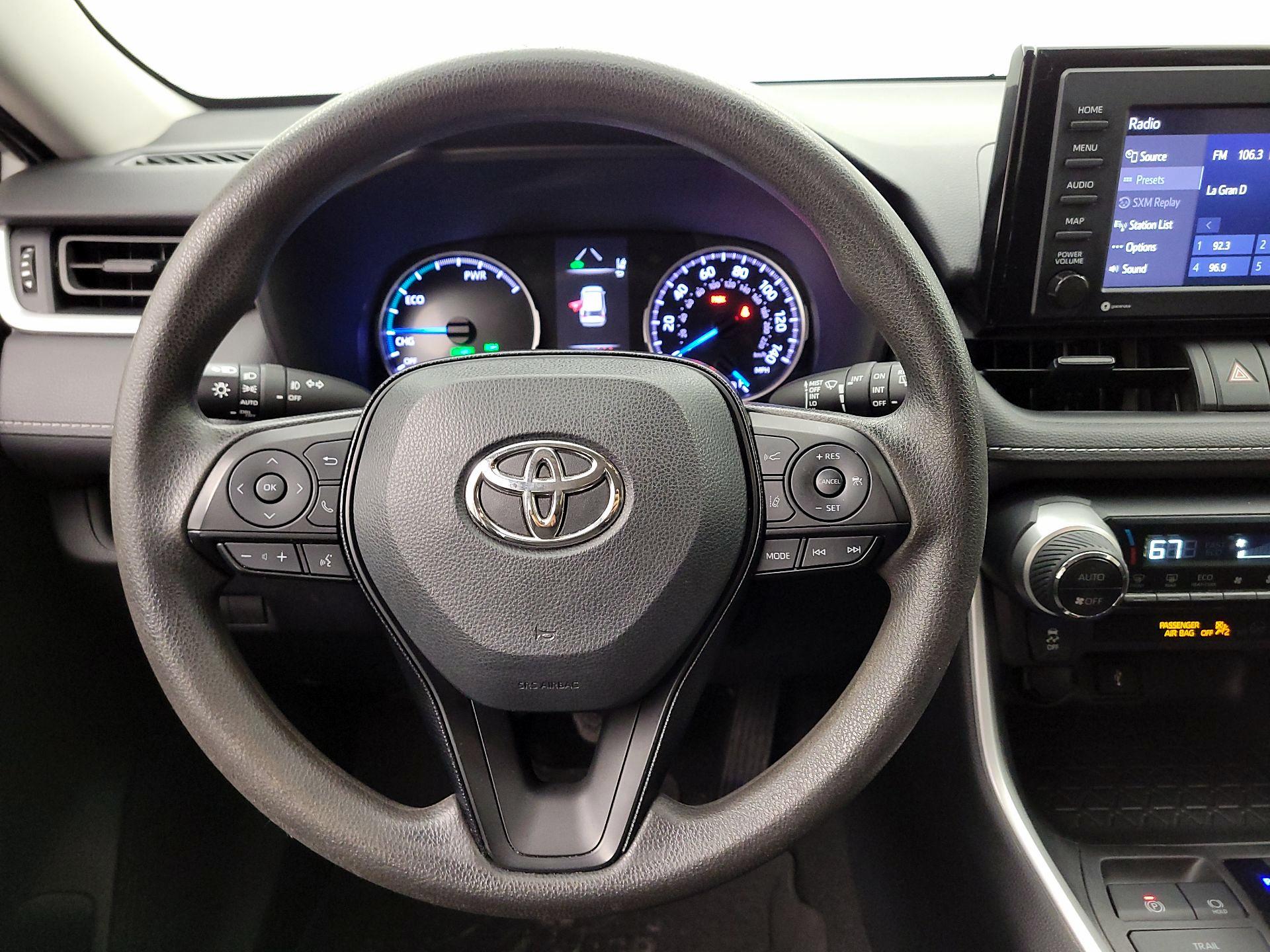 Thumbnail: 2021 Toyota RAV4 - 10