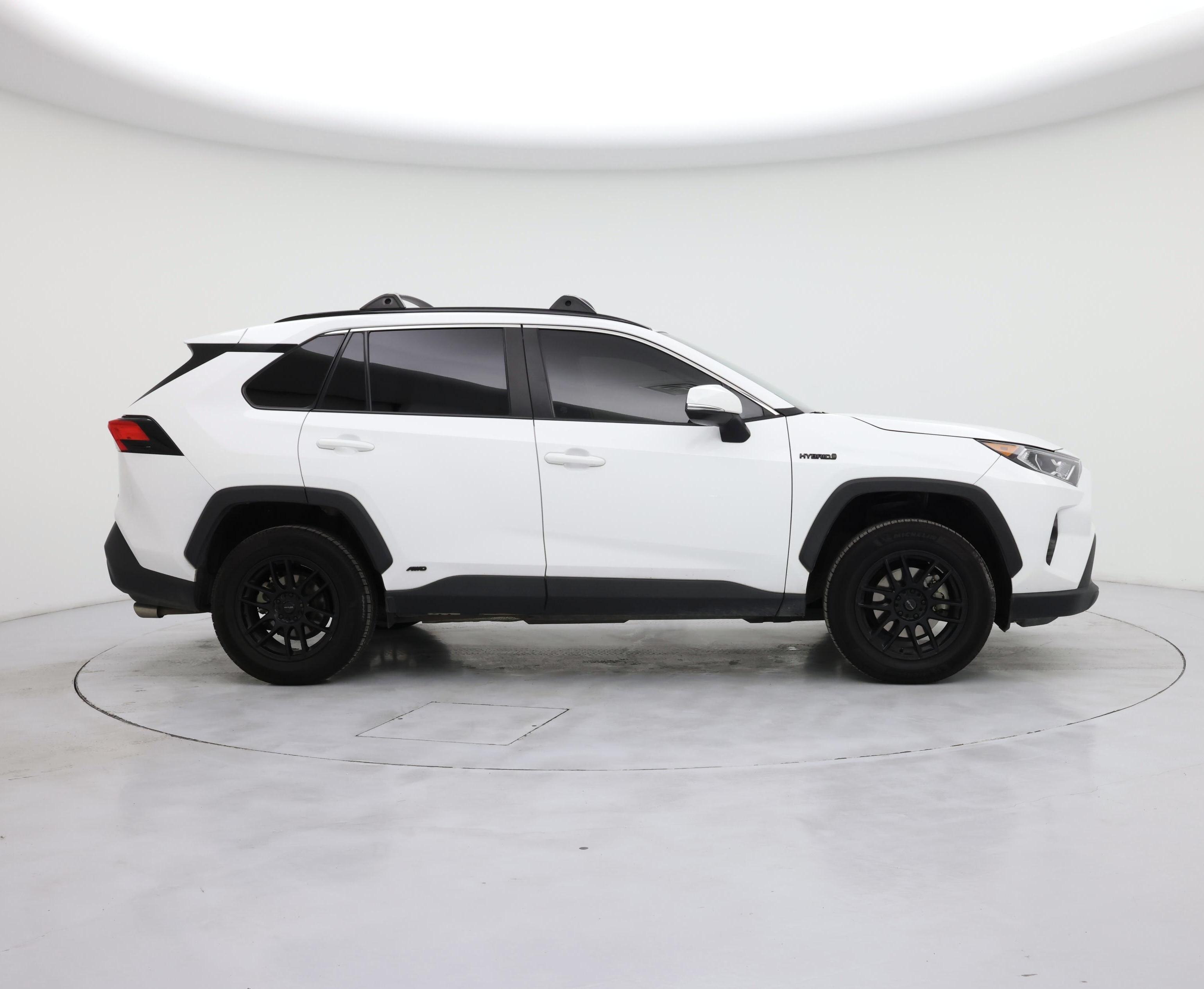 Thumbnail: 2021 Toyota RAV4 - 7