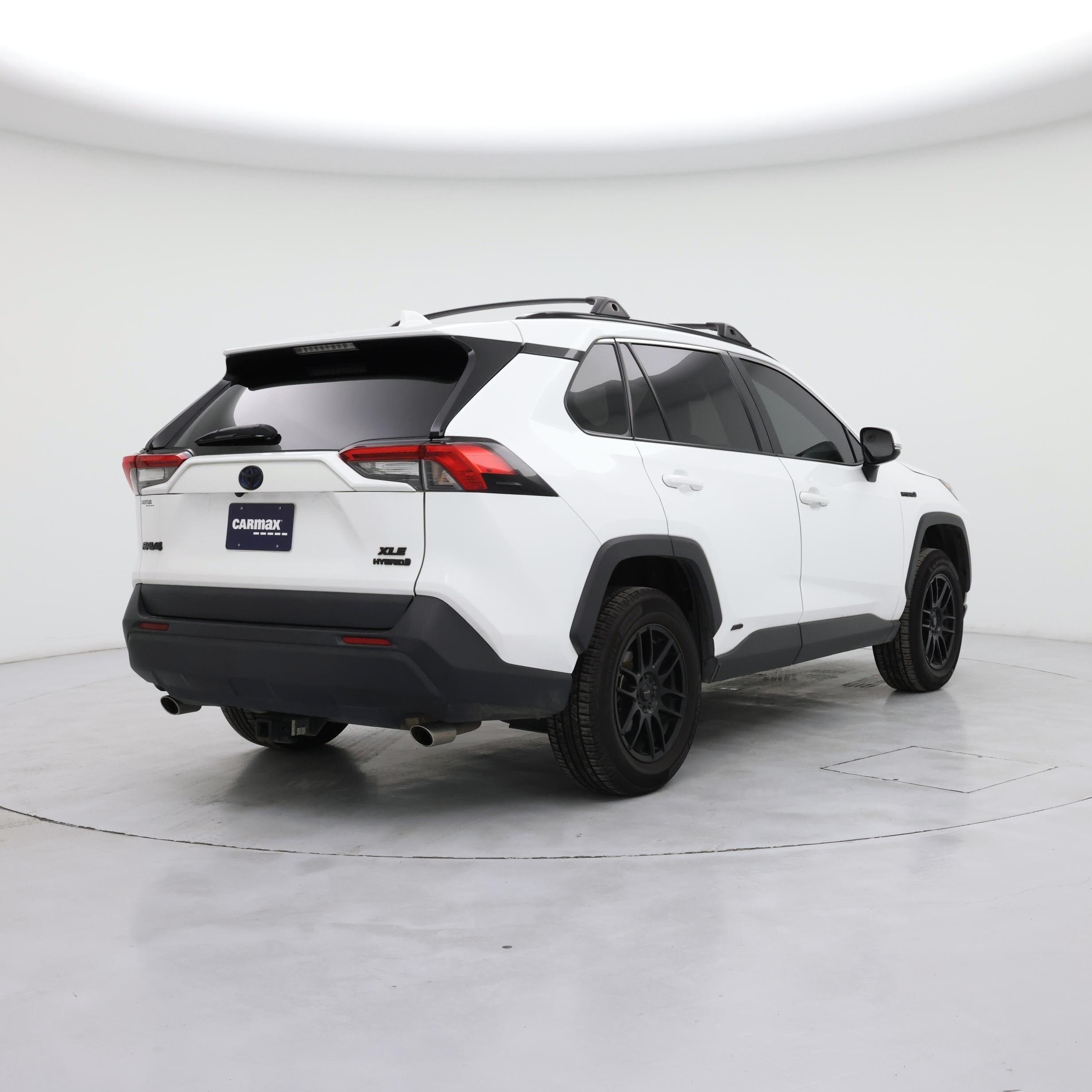 Thumbnail: 2021 Toyota RAV4 - 8