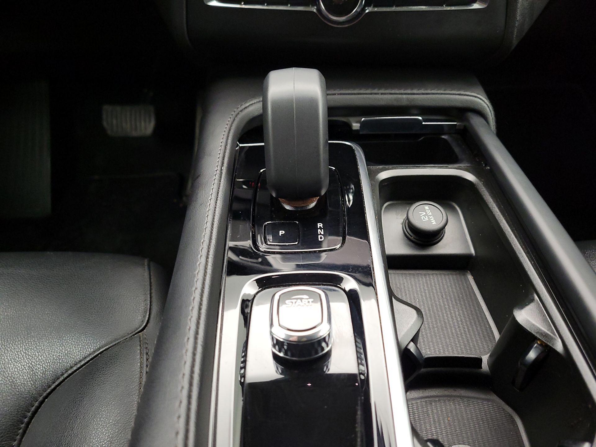 Thumbnail: 2024 Volvo XC90 - 18