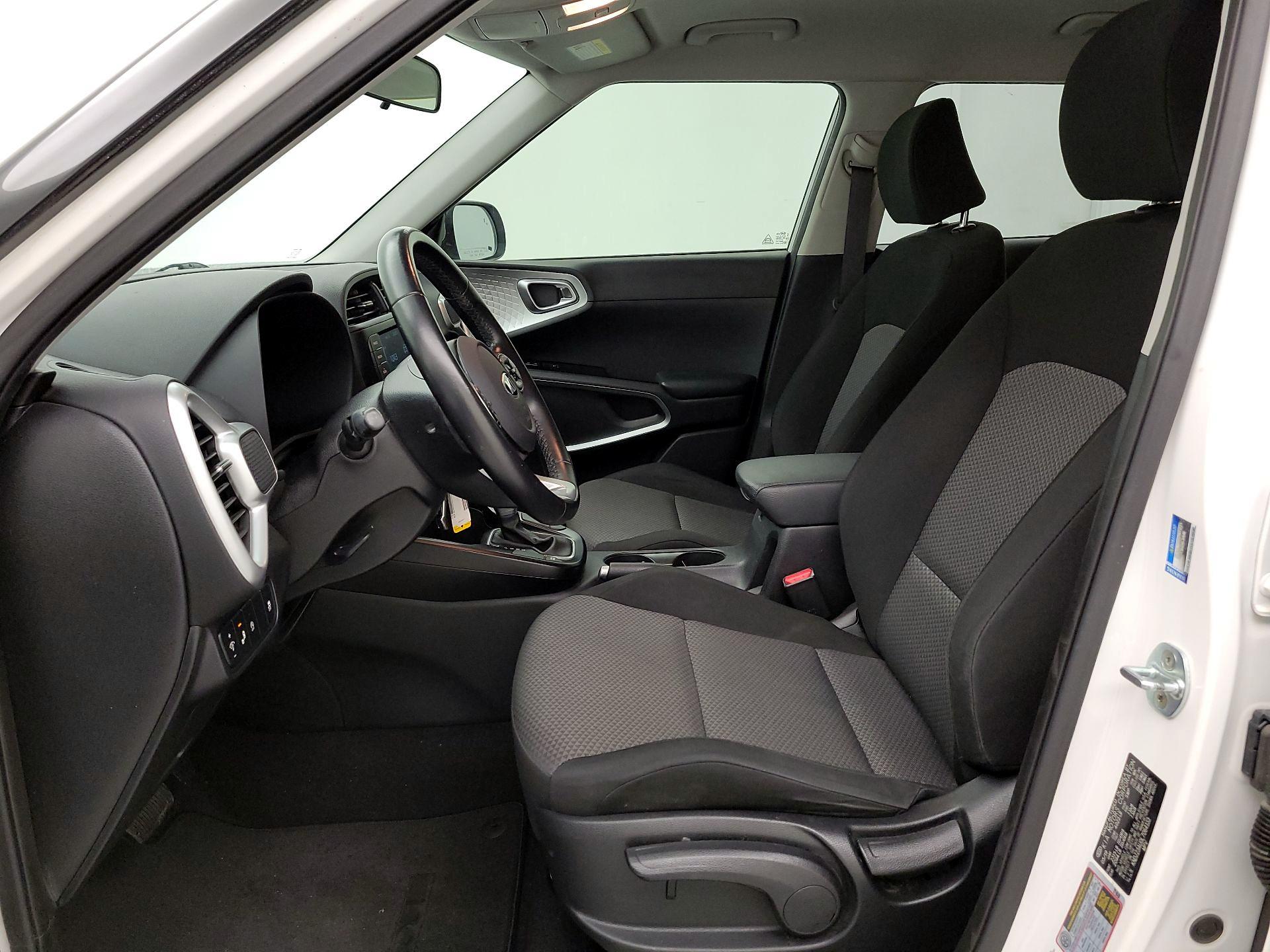 Thumbnail: 2020 Kia Soul - 11