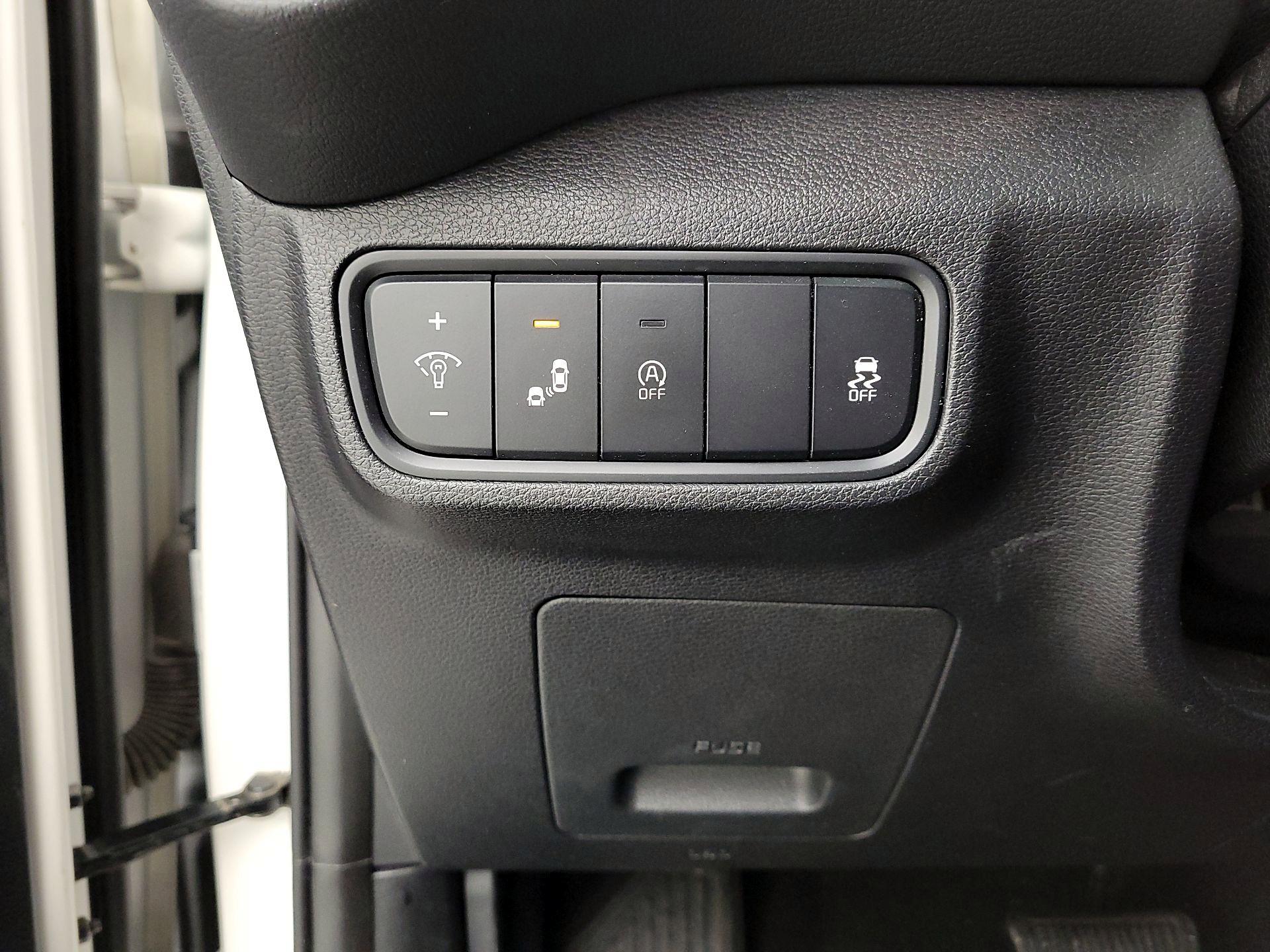 Thumbnail: 2020 Kia Soul - 13