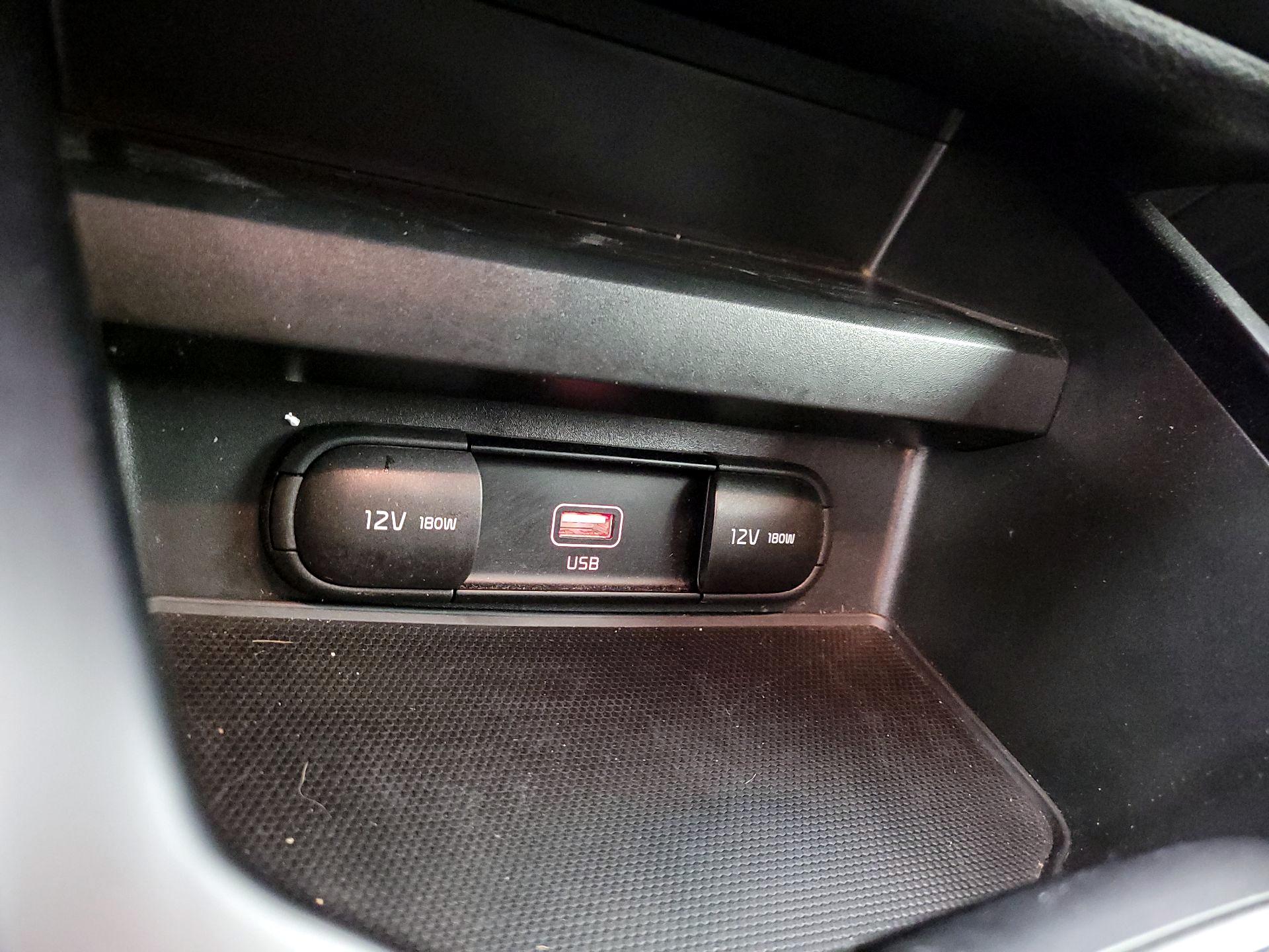 Thumbnail: 2020 Kia Soul - 18