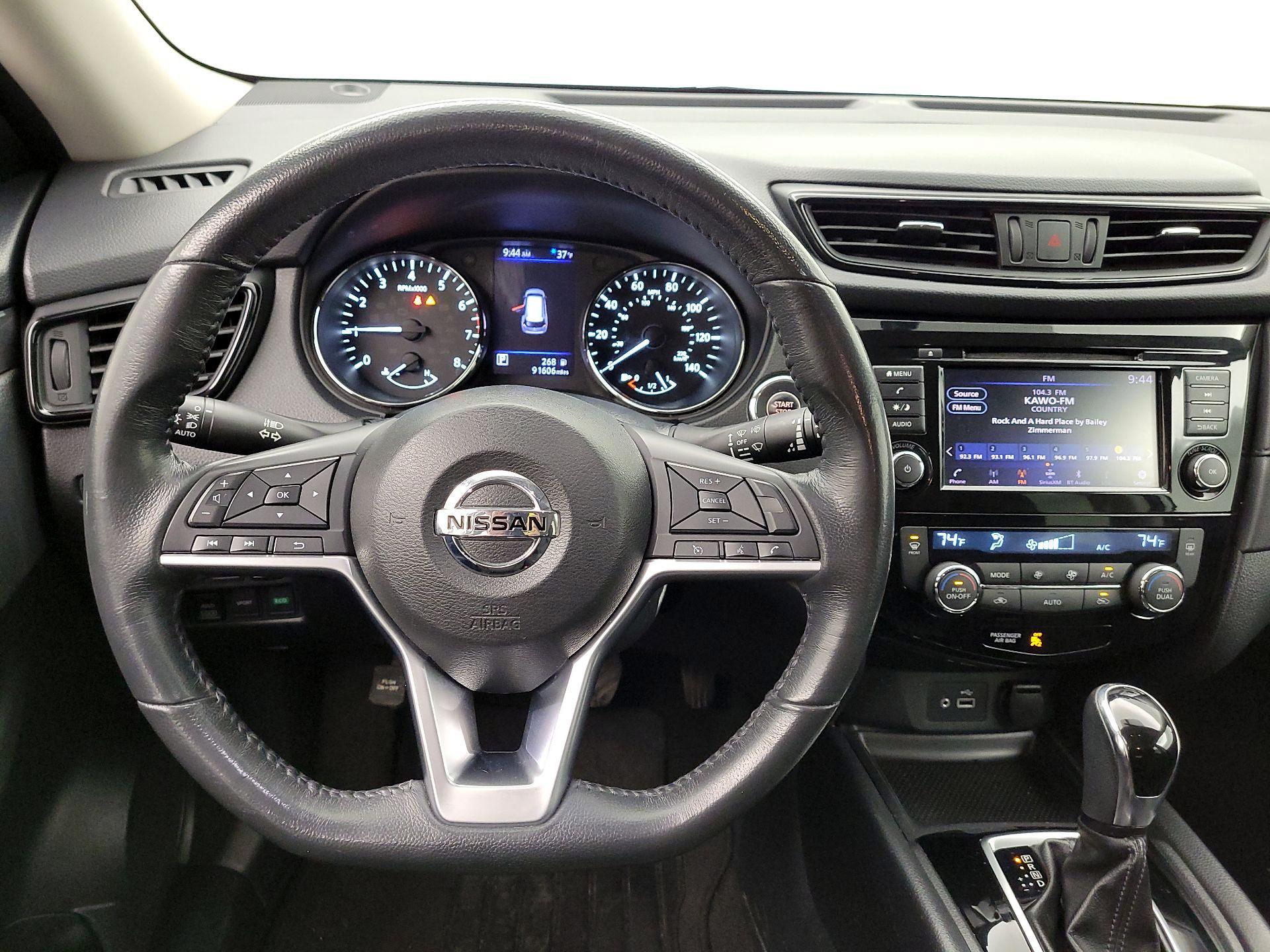 Thumbnail: 2018 Nissan Rogue - 10