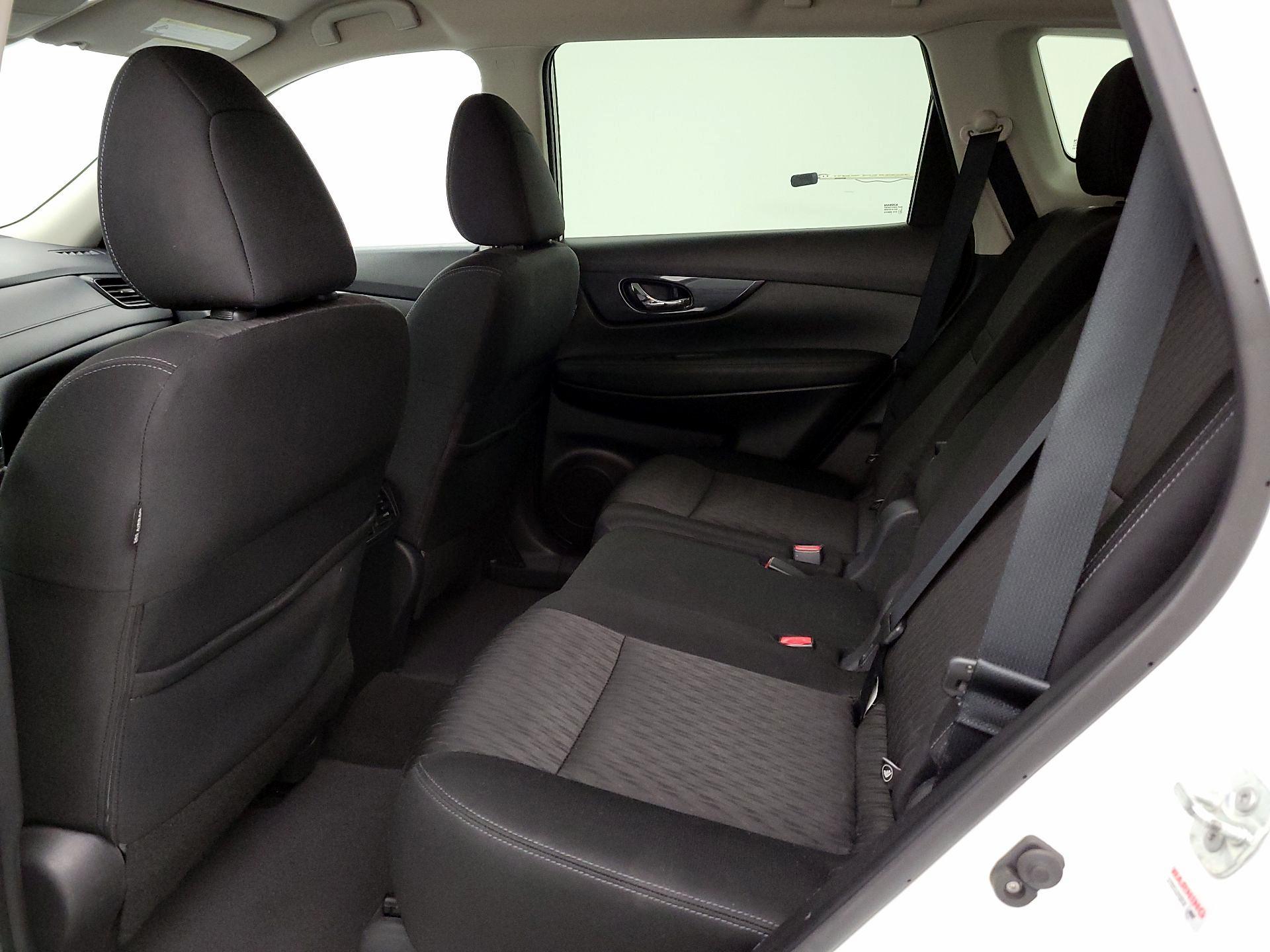 Thumbnail: 2018 Nissan Rogue - 19