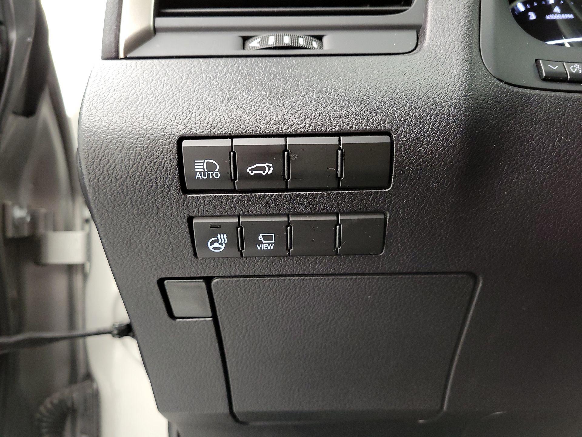 Thumbnail: 2022 Lexus RX - 13