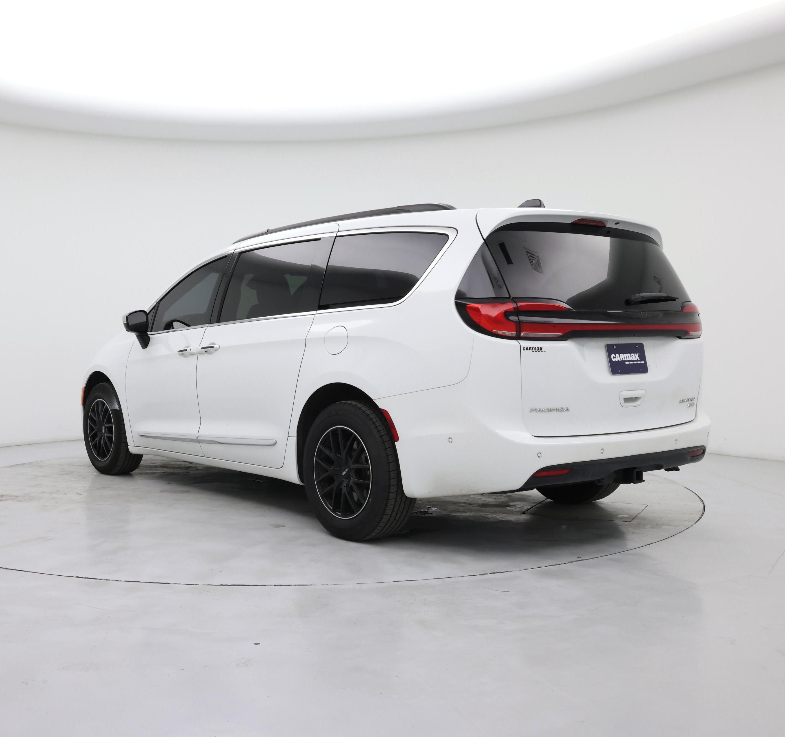 Thumbnail: 2023 Chrysler Pacifica - 2