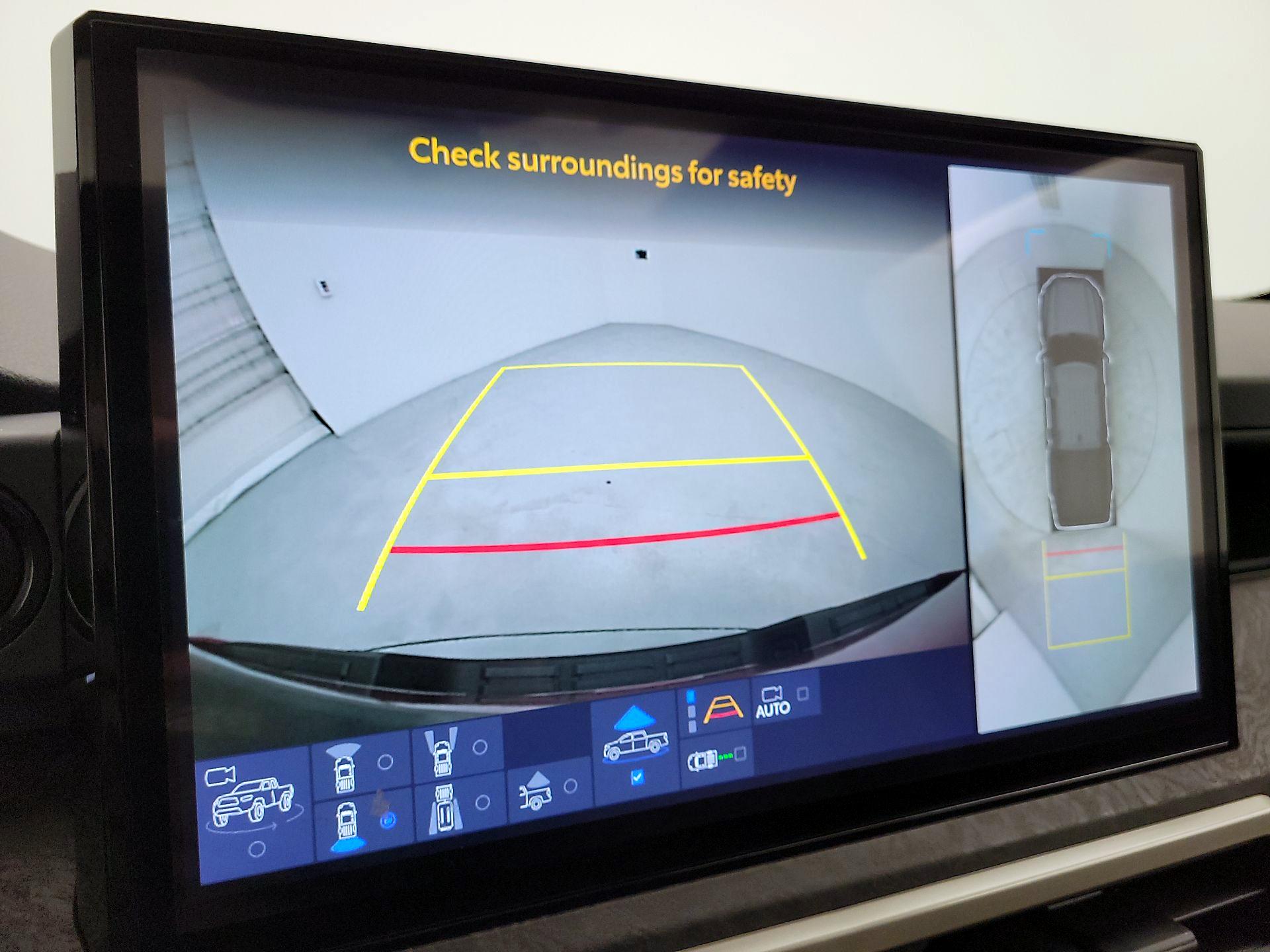 Thumbnail: 2024 Toyota Tacoma - 15