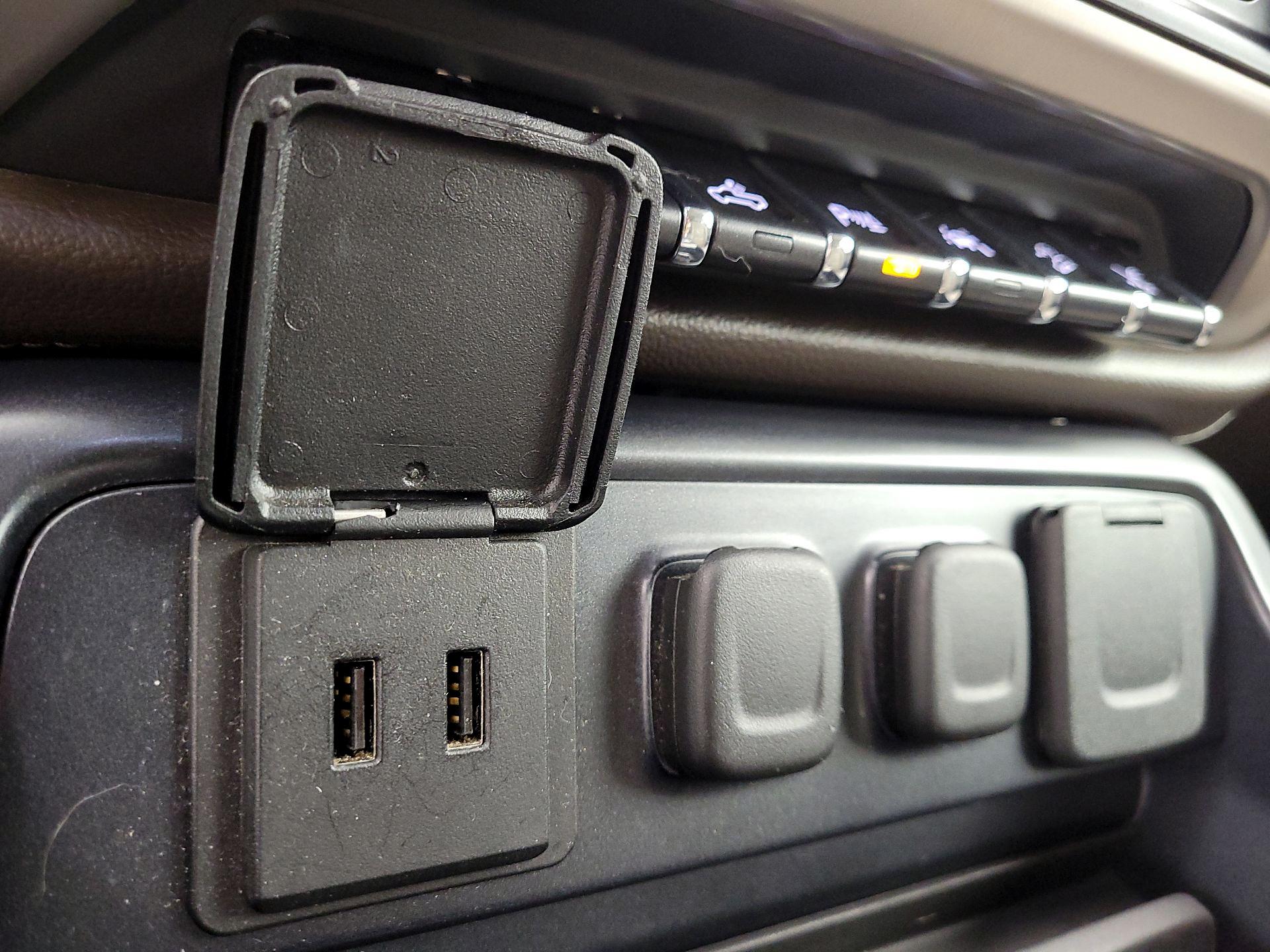 Thumbnail: 2016 GMC Sierra 1500 - 19