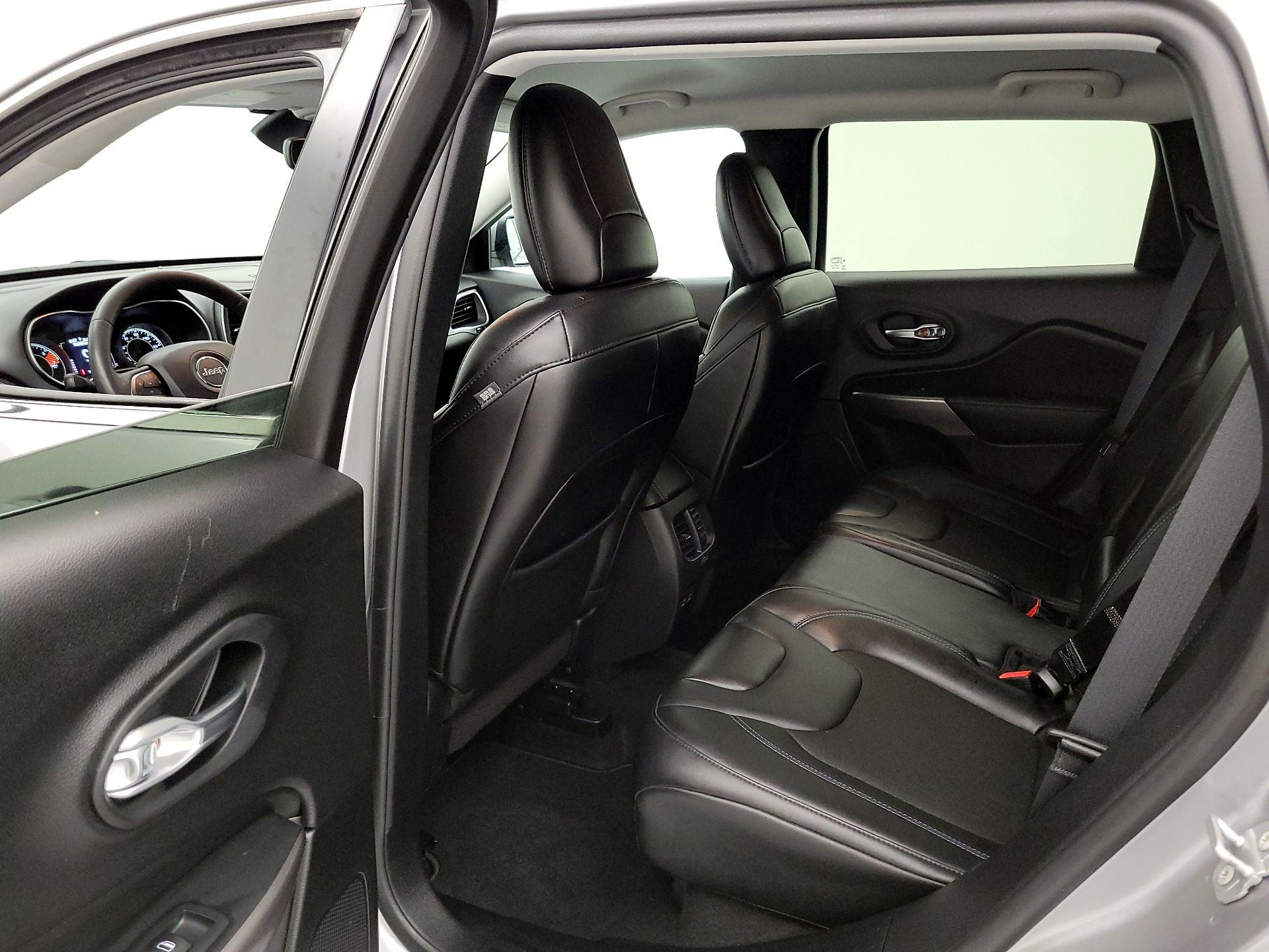 Thumbnail: 2021 Jeep Cherokee - 19