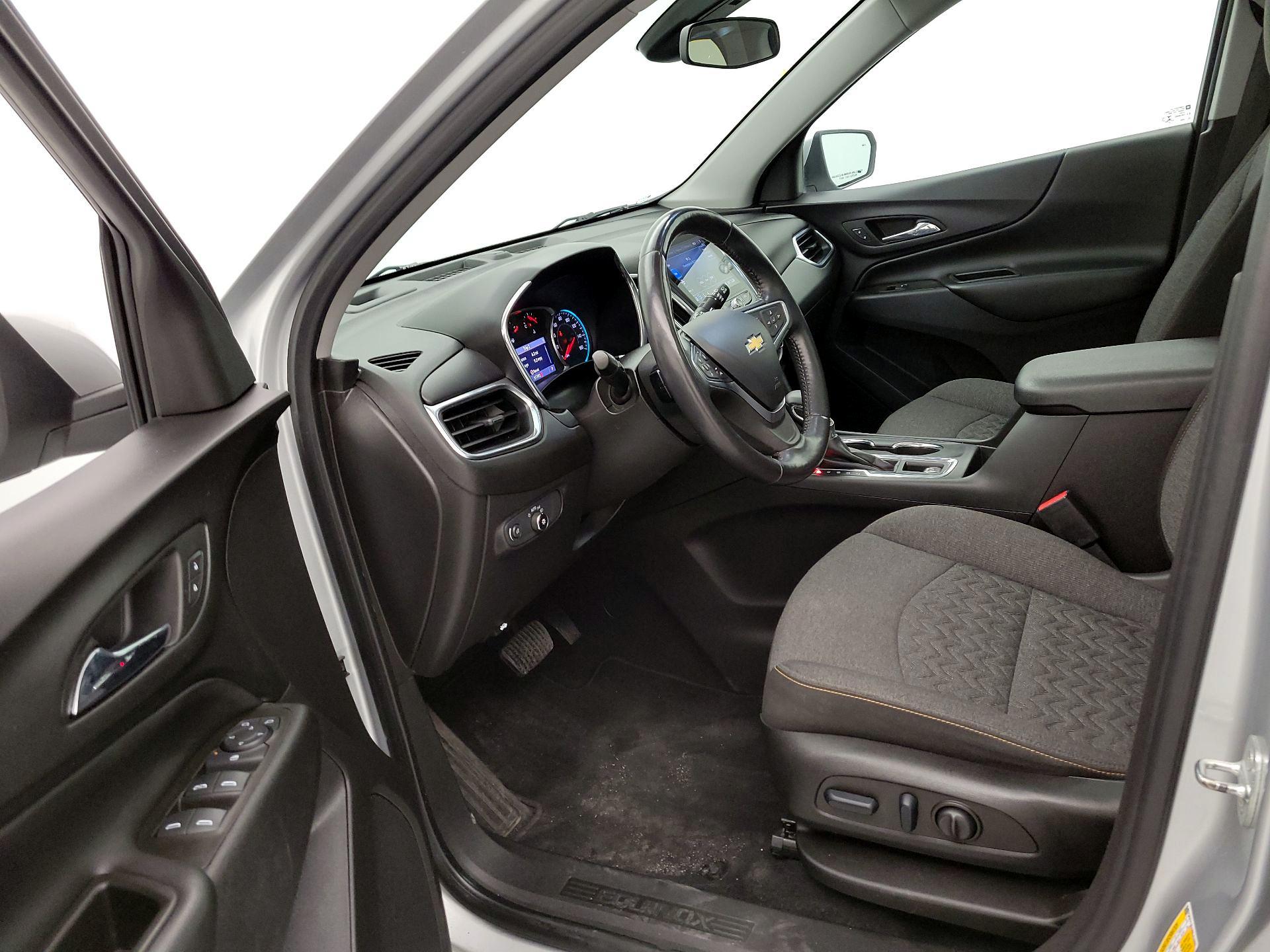 Thumbnail: 2022 Chevrolet Equinox - 11