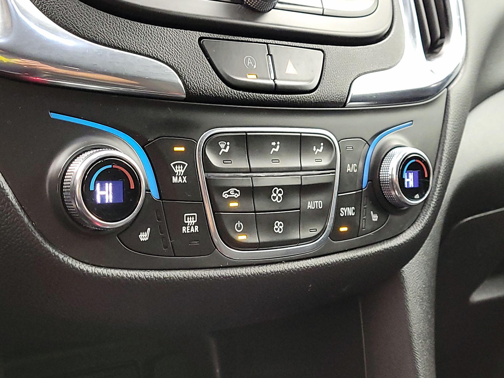 Thumbnail: 2022 Chevrolet Equinox - 16