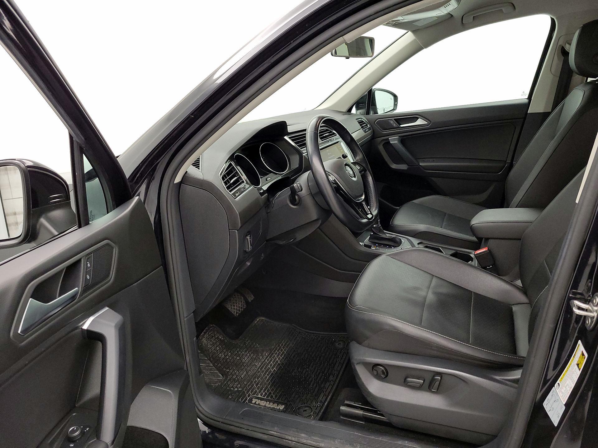 Thumbnail: 2019 Volkswagen Tiguan - 11