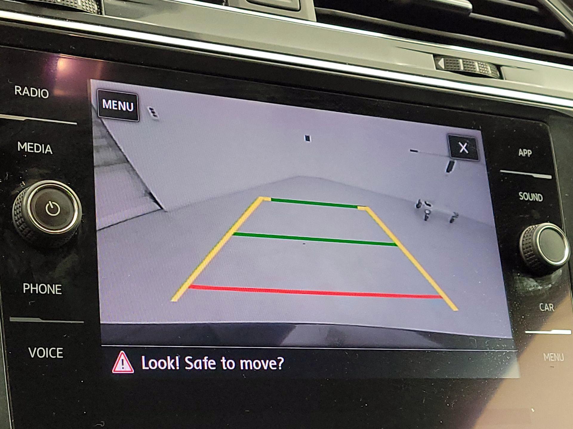 Thumbnail: 2019 Volkswagen Tiguan - 14