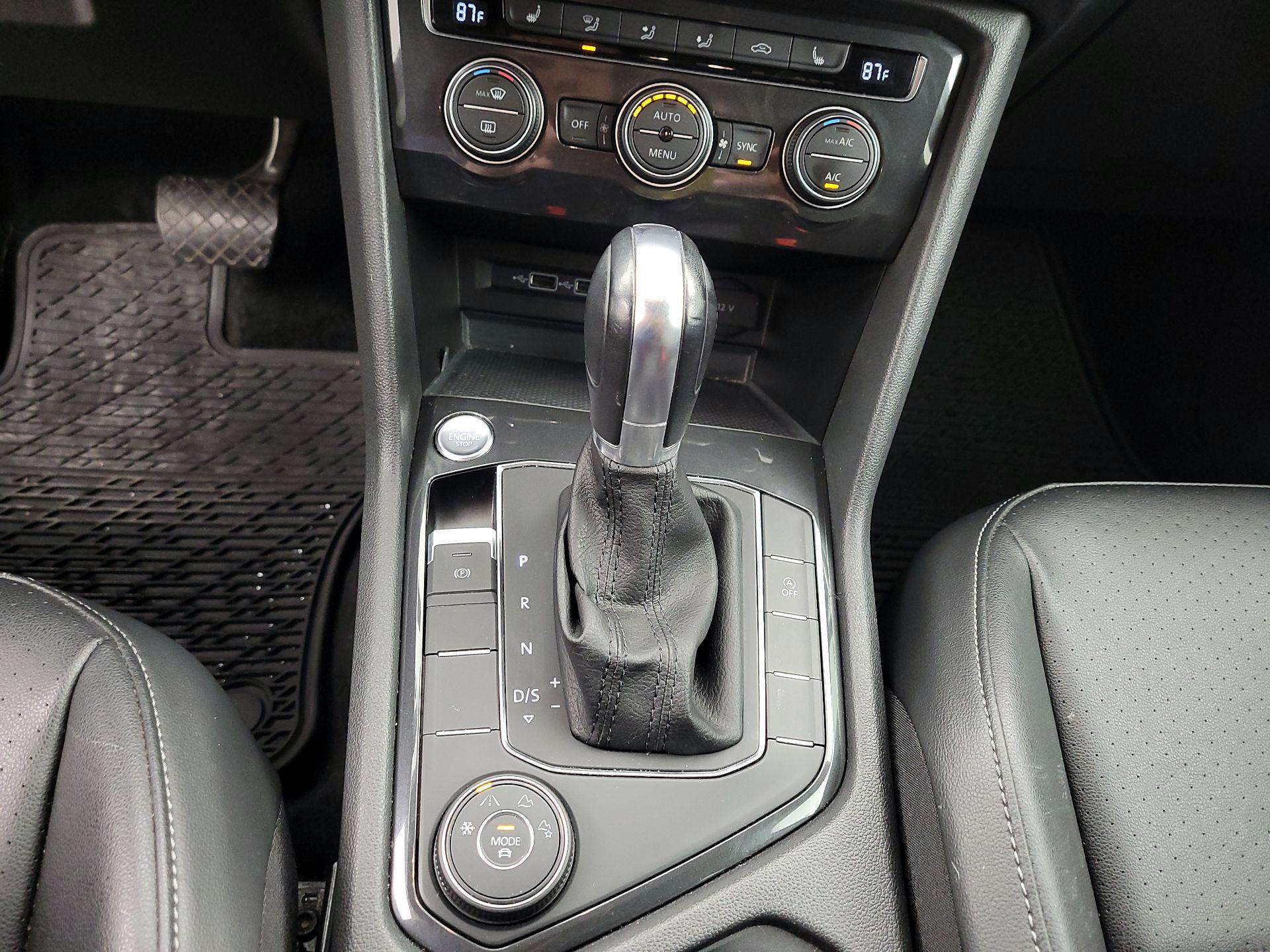 Thumbnail: 2019 Volkswagen Tiguan - 17