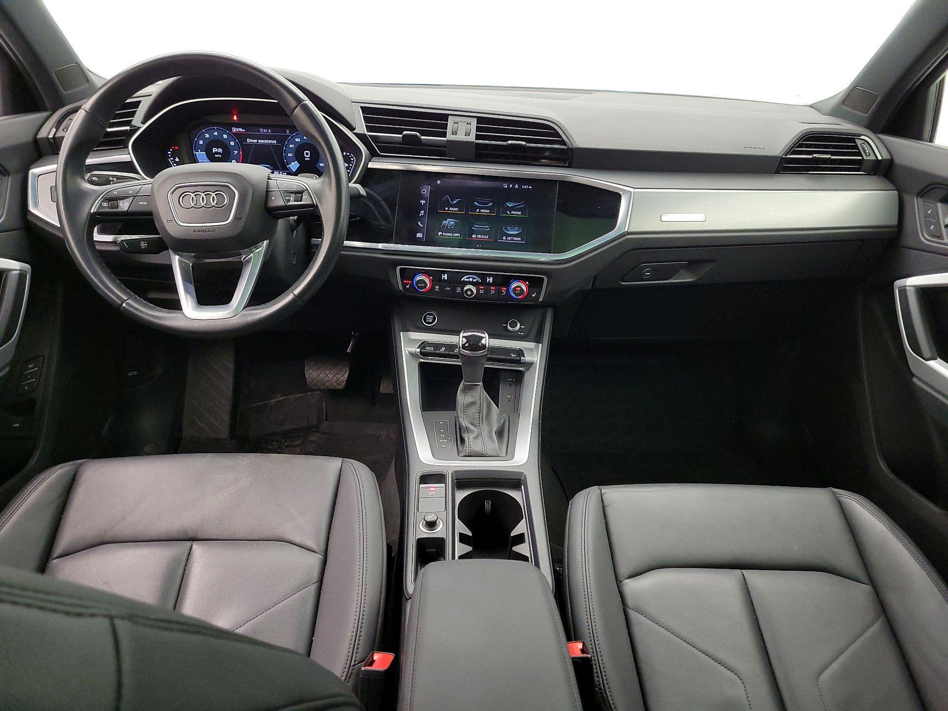 Thumbnail: 2022 Audi Q3 - 9