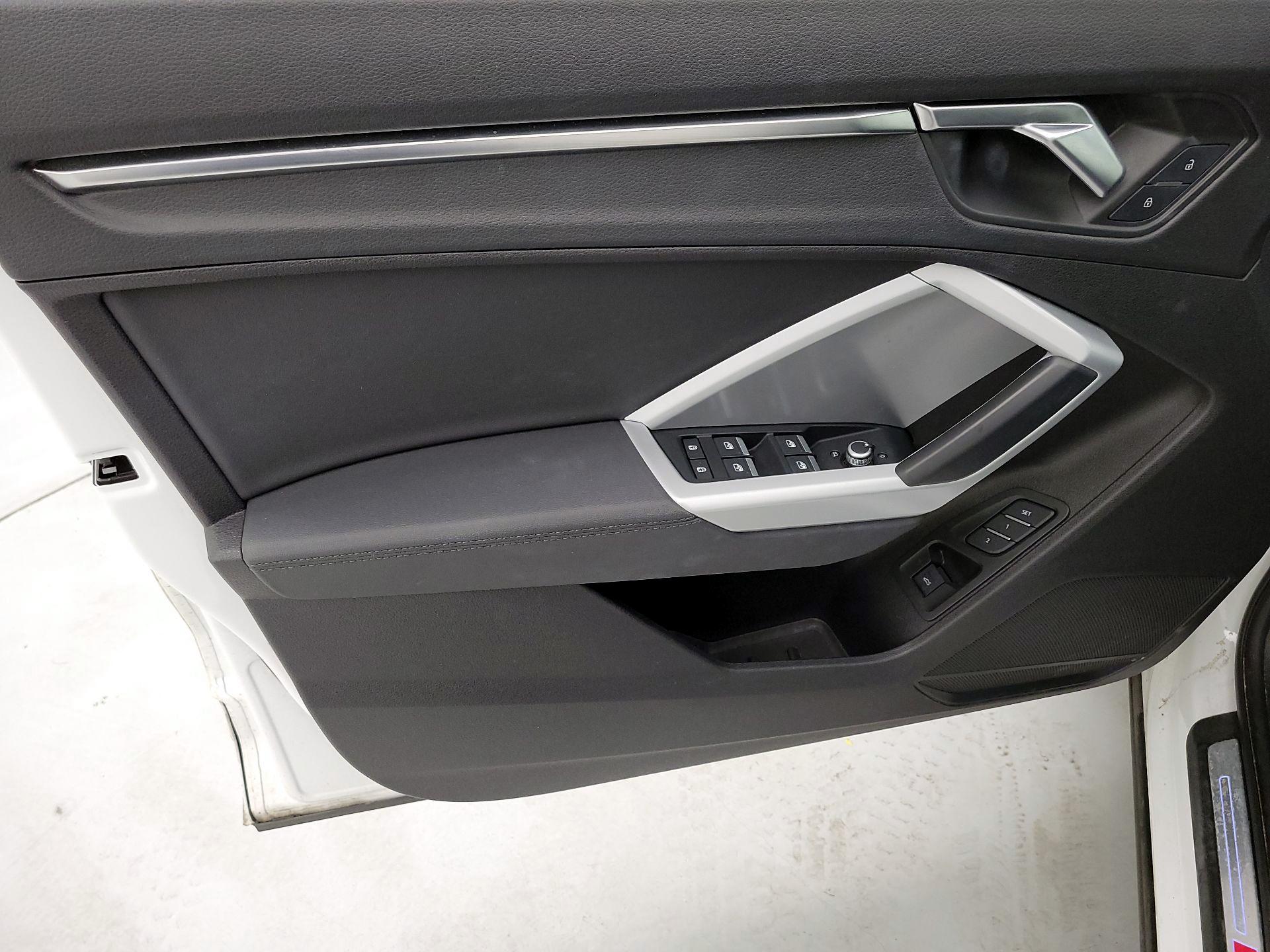 Thumbnail: 2022 Audi Q3 - 12