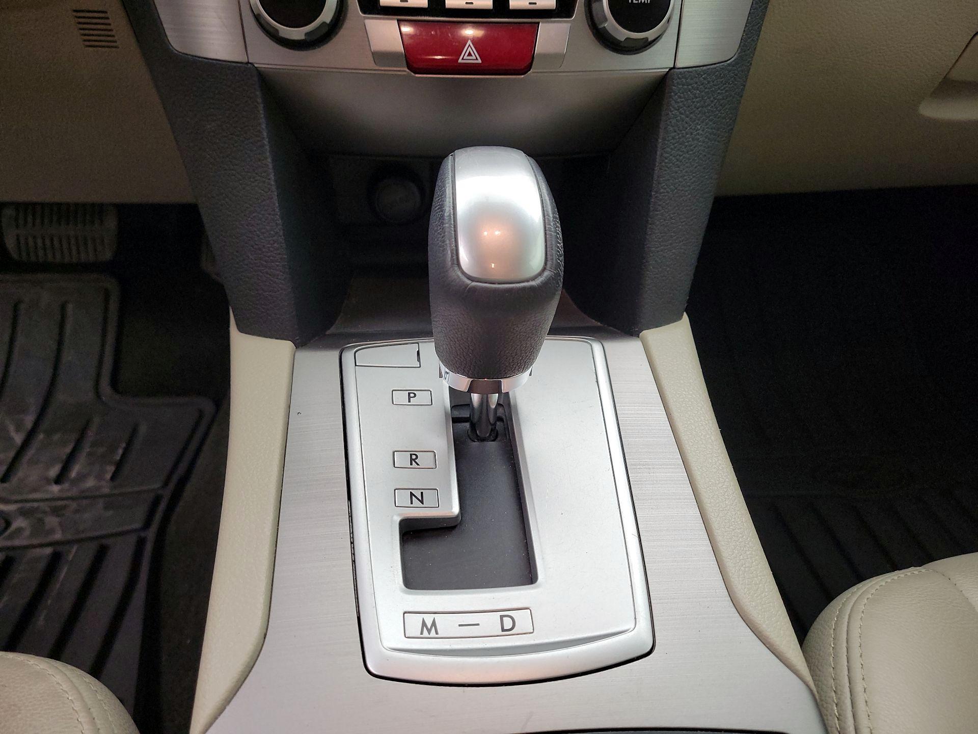 Thumbnail: 2014 Subaru Outback - 16