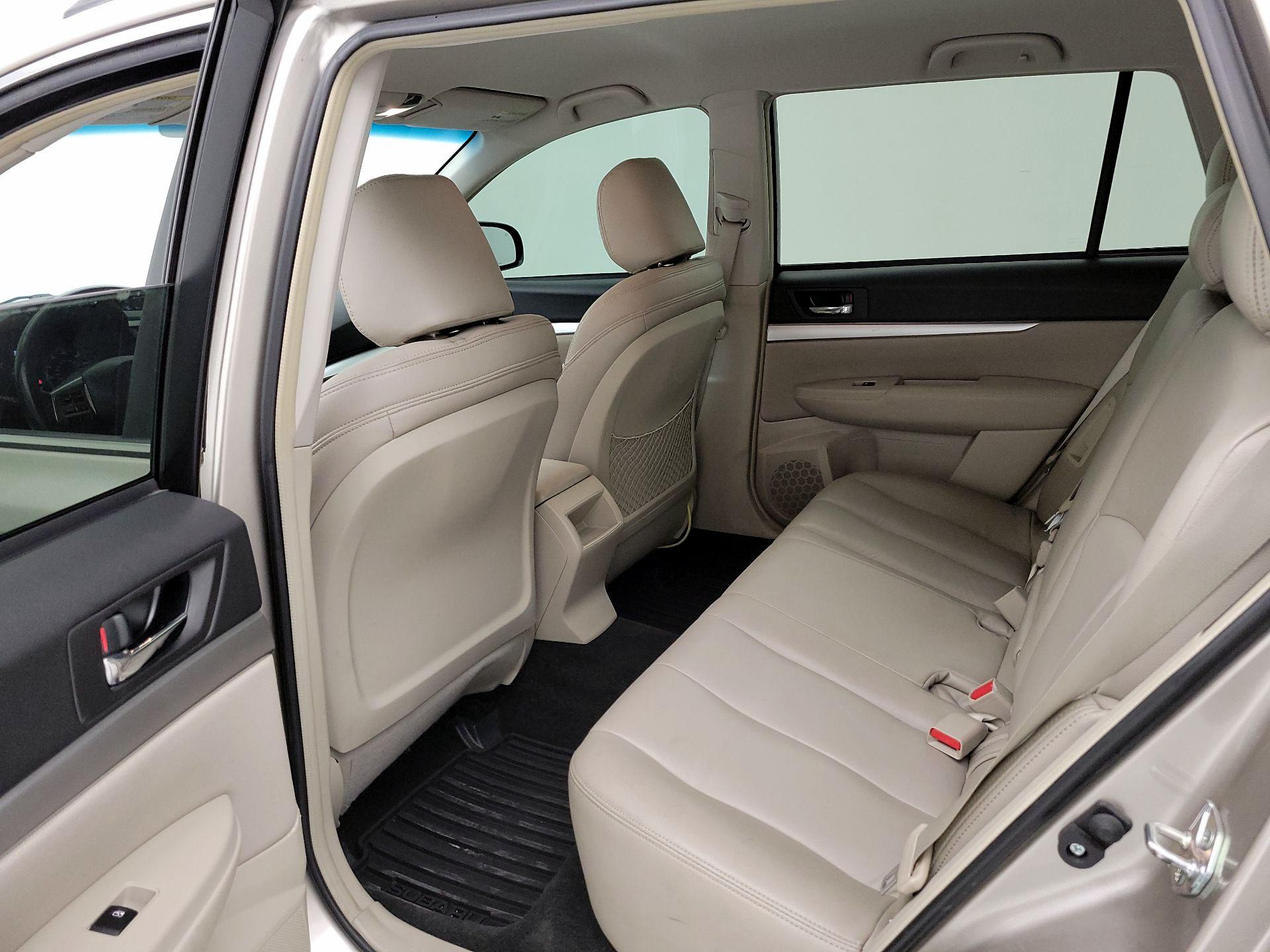 Thumbnail: 2014 Subaru Outback - 18