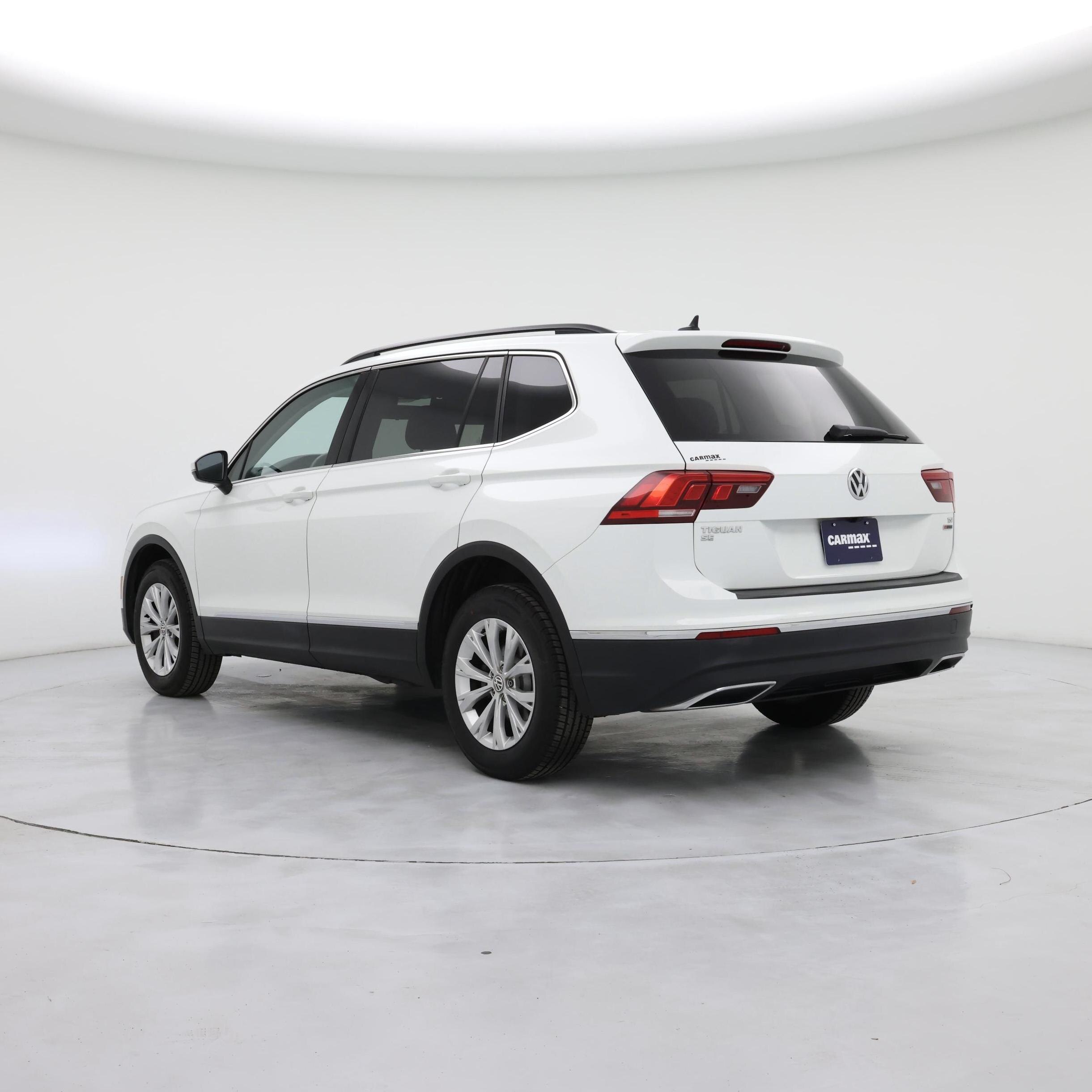 Thumbnail: 2018 Volkswagen Tiguan - 2